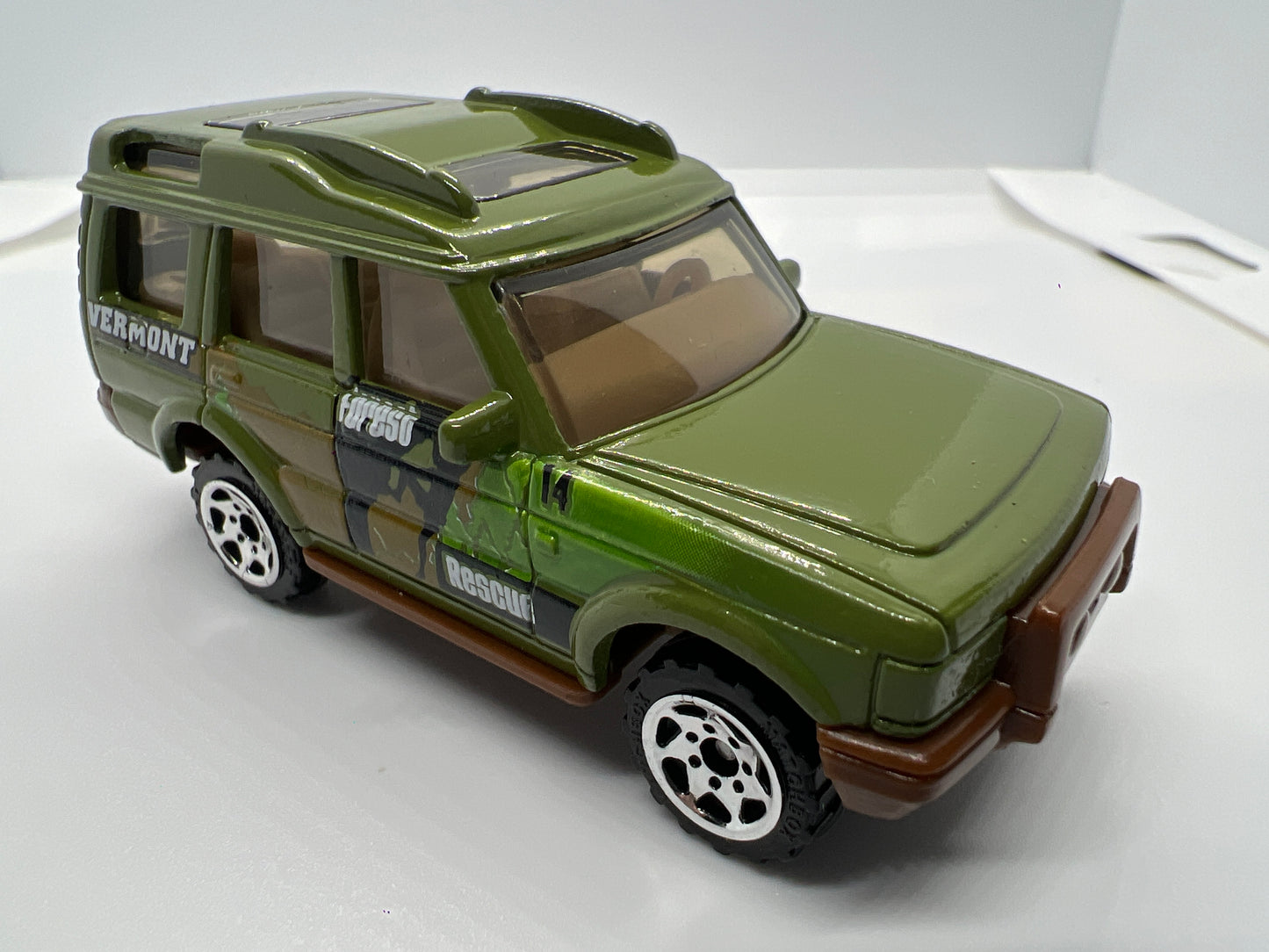 Matchbox 1/64 Land Rover Discovery Green Loose