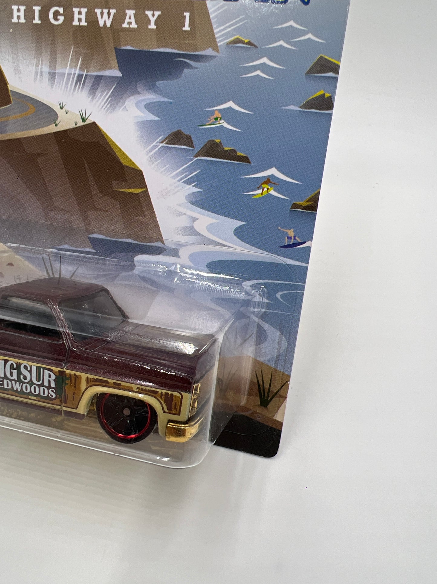 2014 Hot Wheels Road Trippin #22 83 Chevy Silverado W/Protector