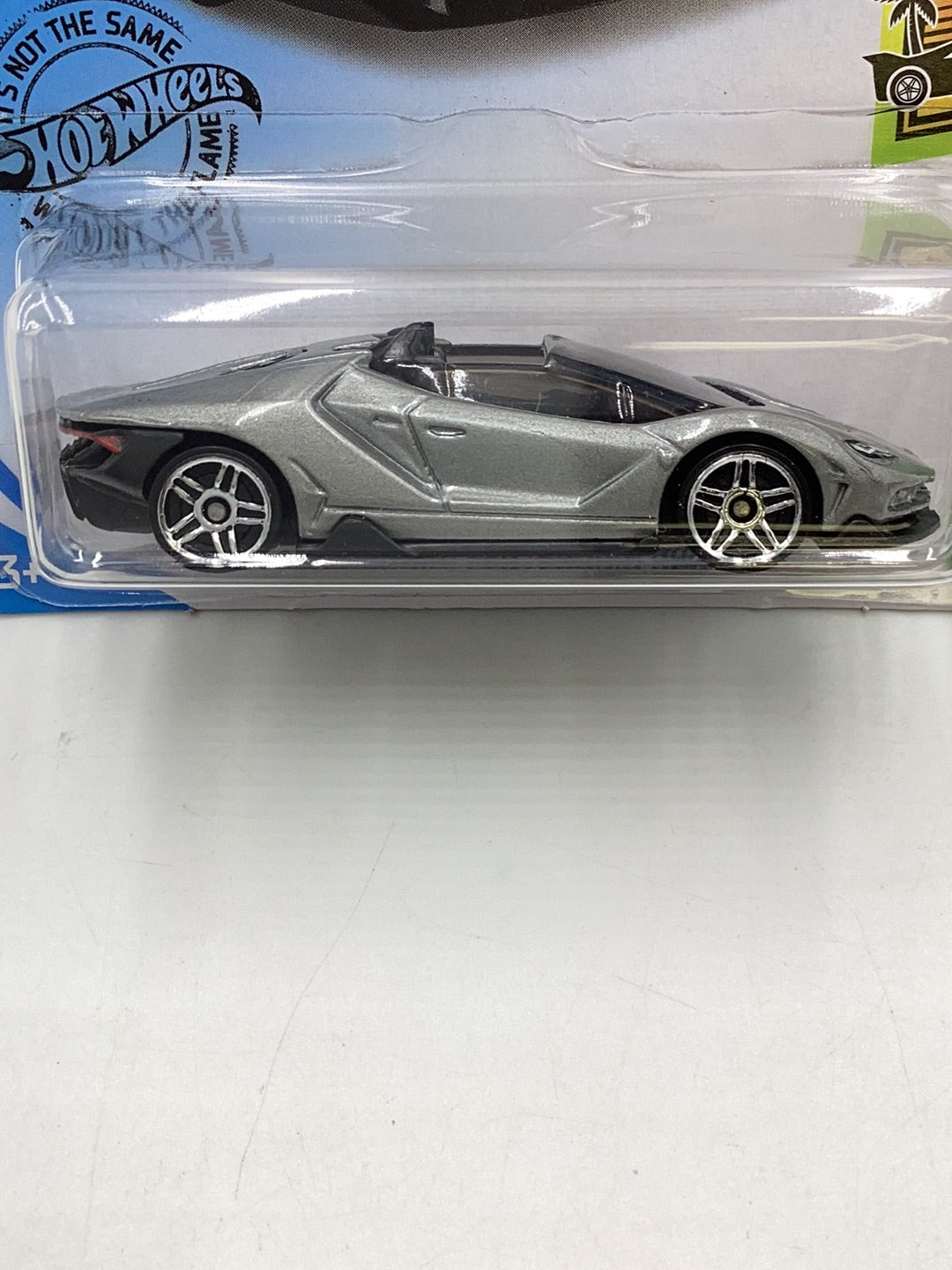 2019 Hot wheels #213 16 Lamborghini Centenario Roadster 102G