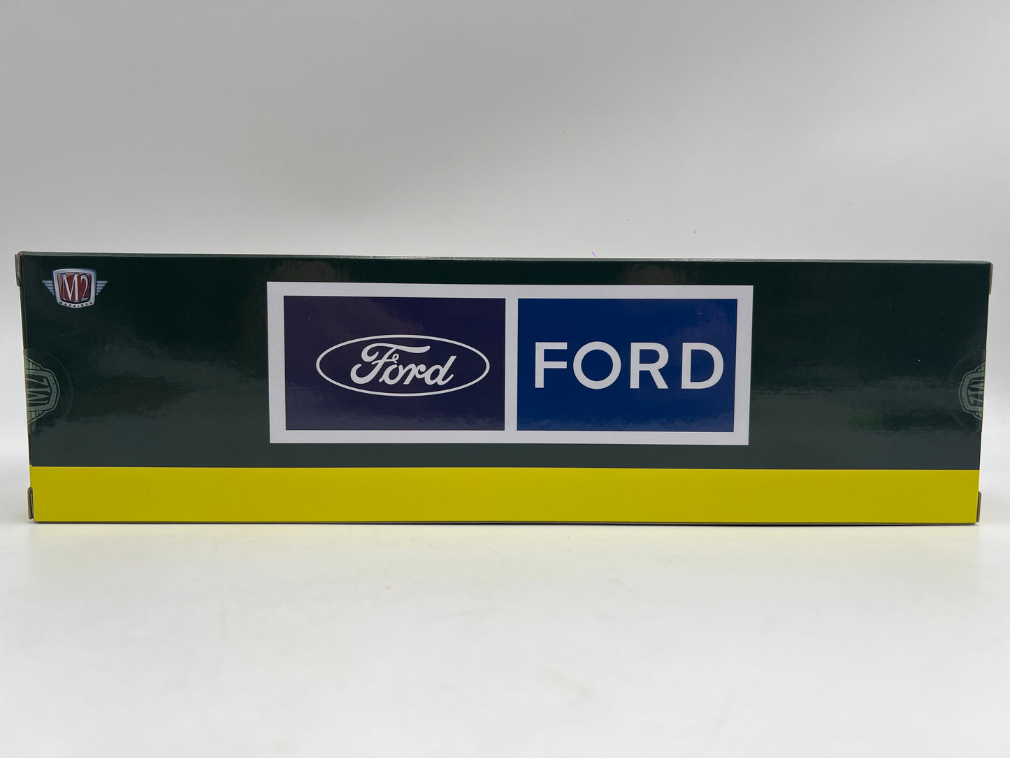 M2 Machines Auto Haulers R100 1970 Ford C-600 Truck & 1966 Ford GT40 MK II