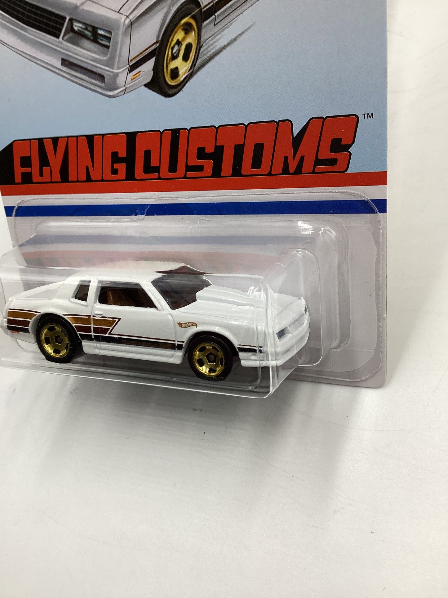 Hot Wheels Target Exclusive Flying Customs 86 Monte Carlo SS White 156A