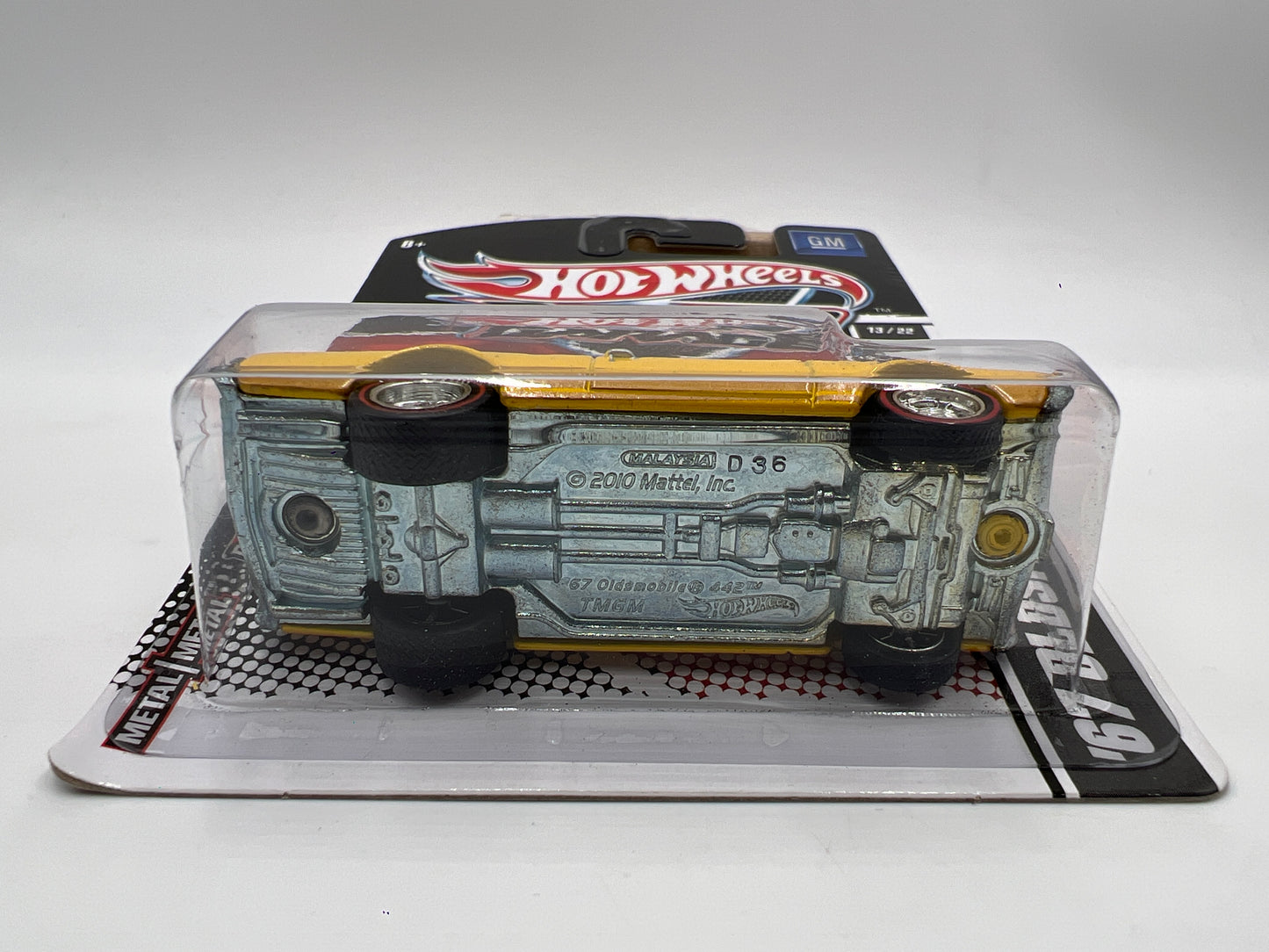 Hot Wheels Premium Garage Series #13 67 Oldsmobile 442 Yellow W/Protector