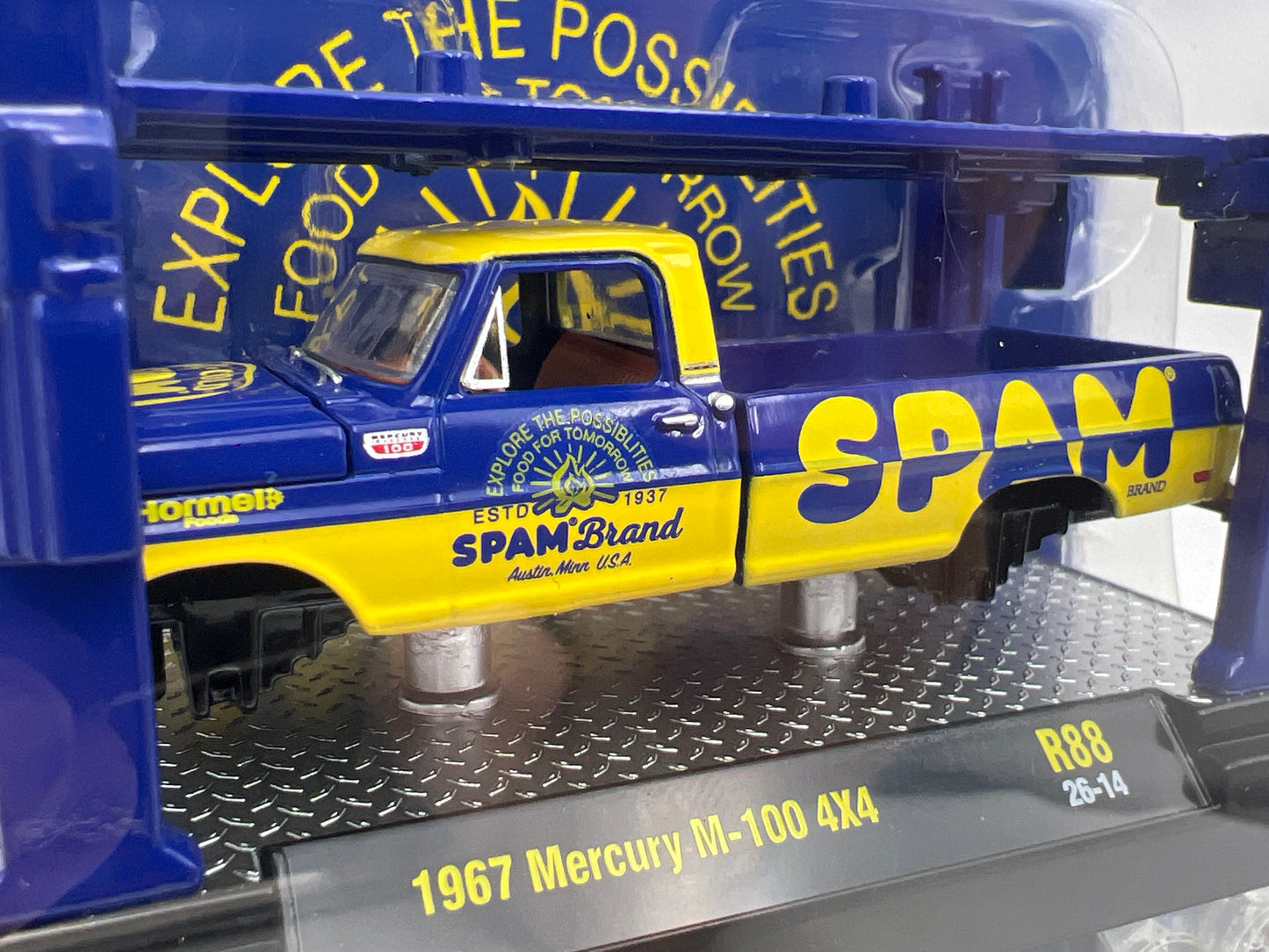 M2 Machines Model Kits R88 Spam 1967 Mercury M-100 4x4