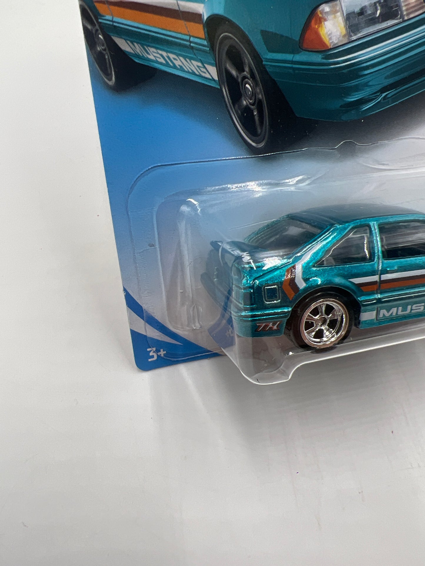 2019 Hot Wheels Super Treasure Hunt #152 92 Ford Mustang W/Protector