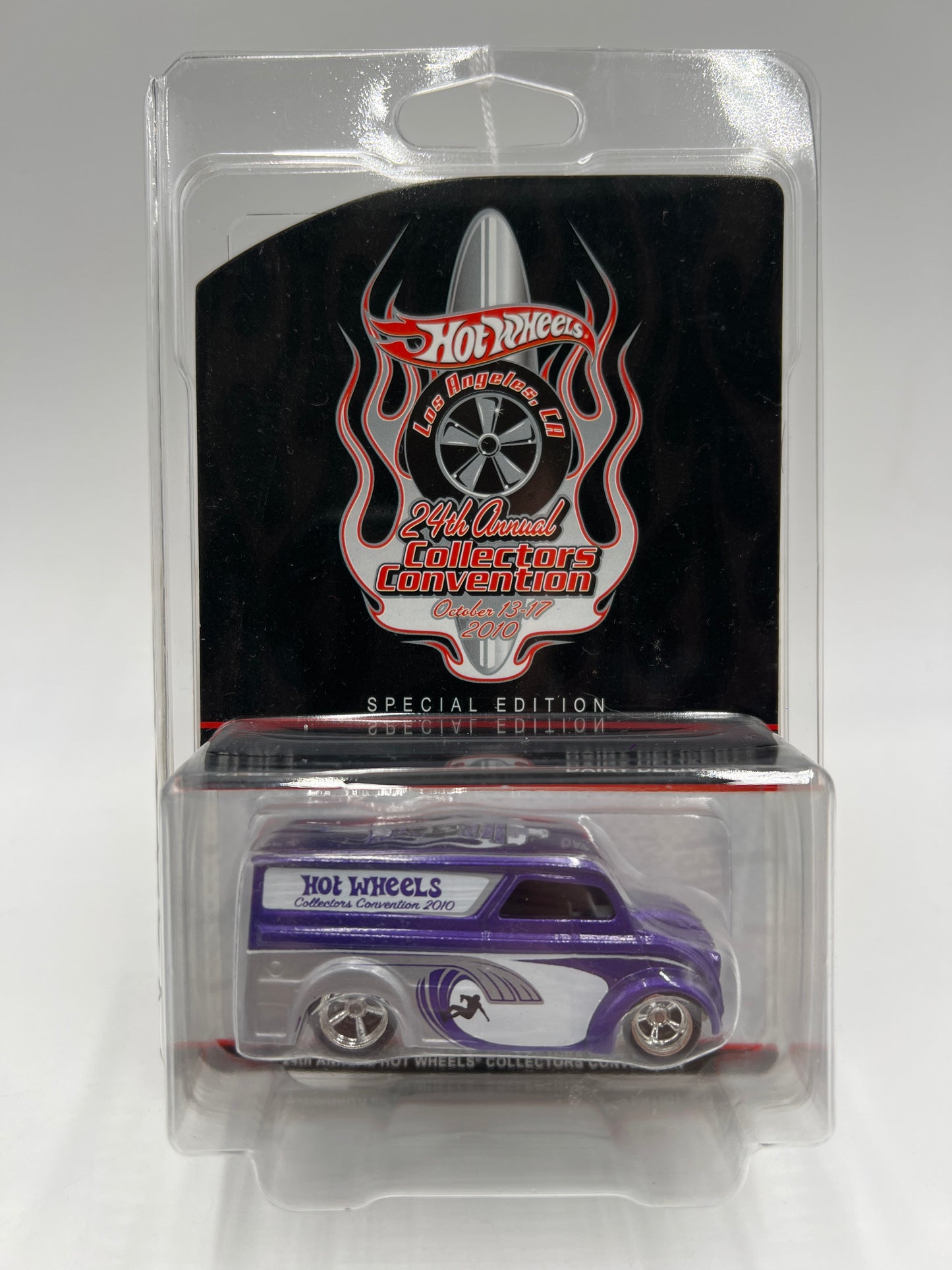 2010 Hot Wheels 24th Annual Collectors Convention LA #2384/2400 Dairy Delivery W/Protector