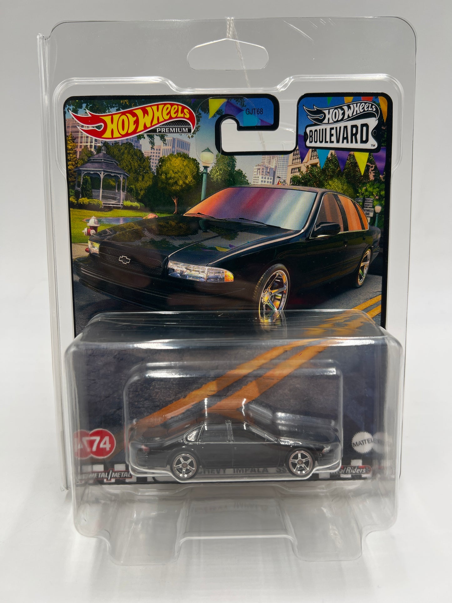 Hot Wheels Premium Boulevard #74 96 Chevy Impala SS Black W/Protector 2