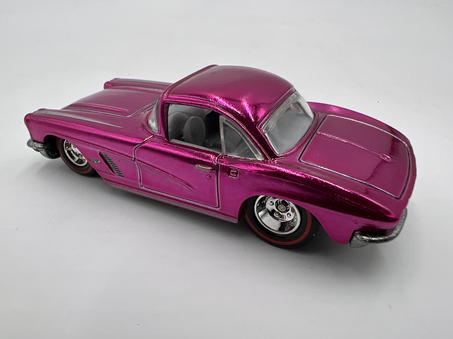 Hot Wheels Classics Chase 62 Corvette Pink Loose