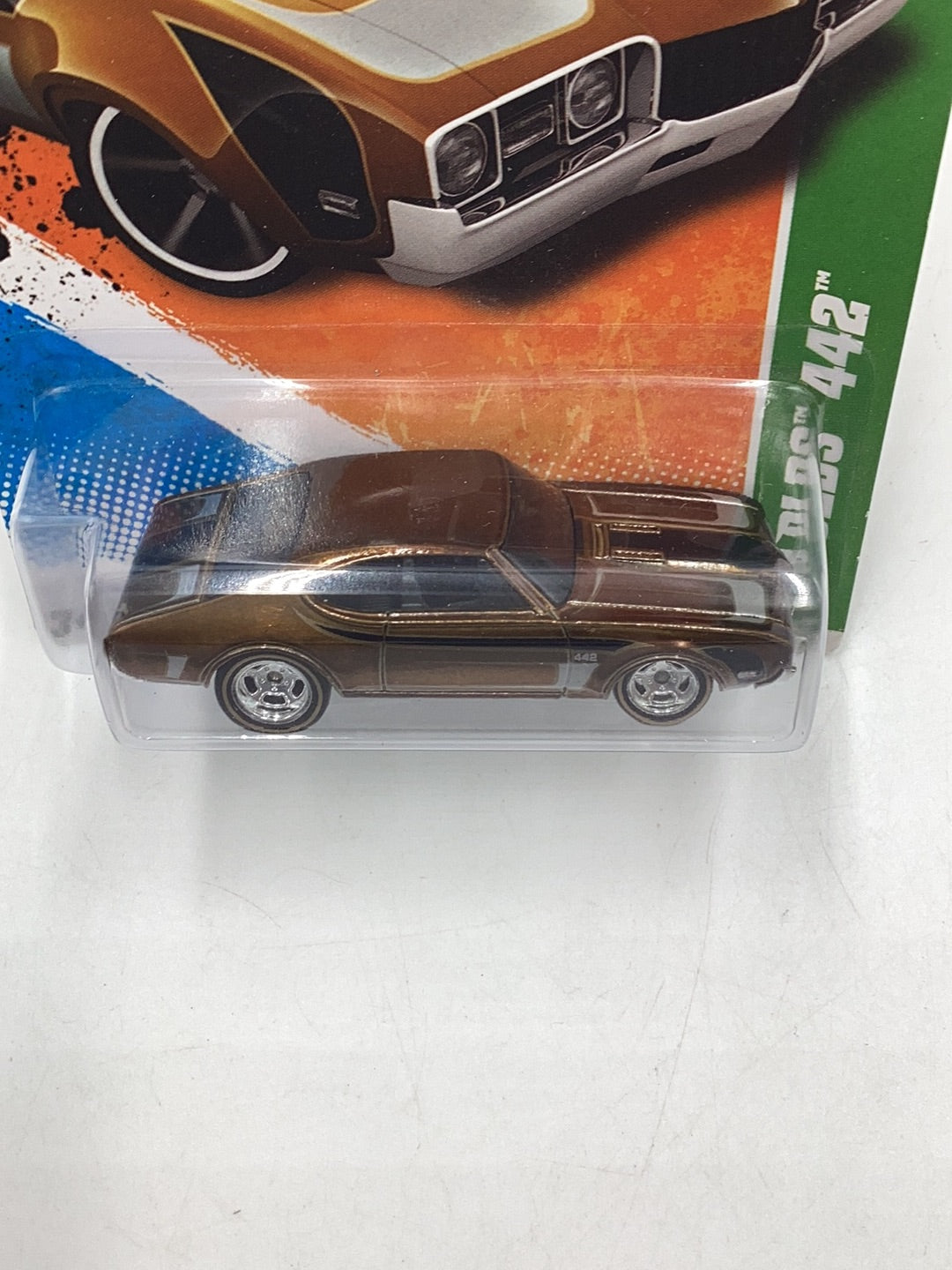 2011 hot wheels super treasure hunt #58 68 Olds 442 W/ Protector