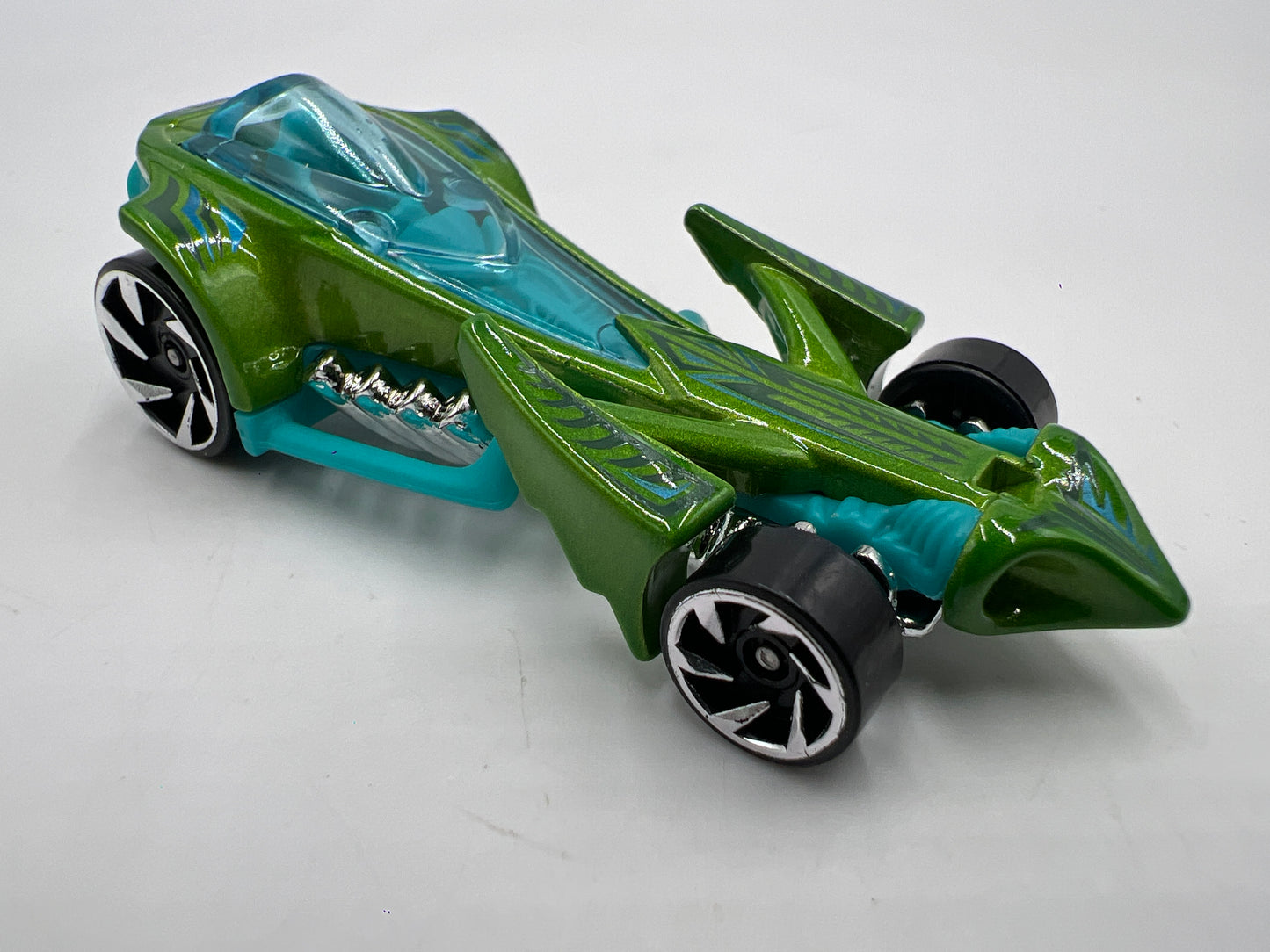 2023 Hot Wheels Mystery Models Series 2 #8 Preying Mantis Green