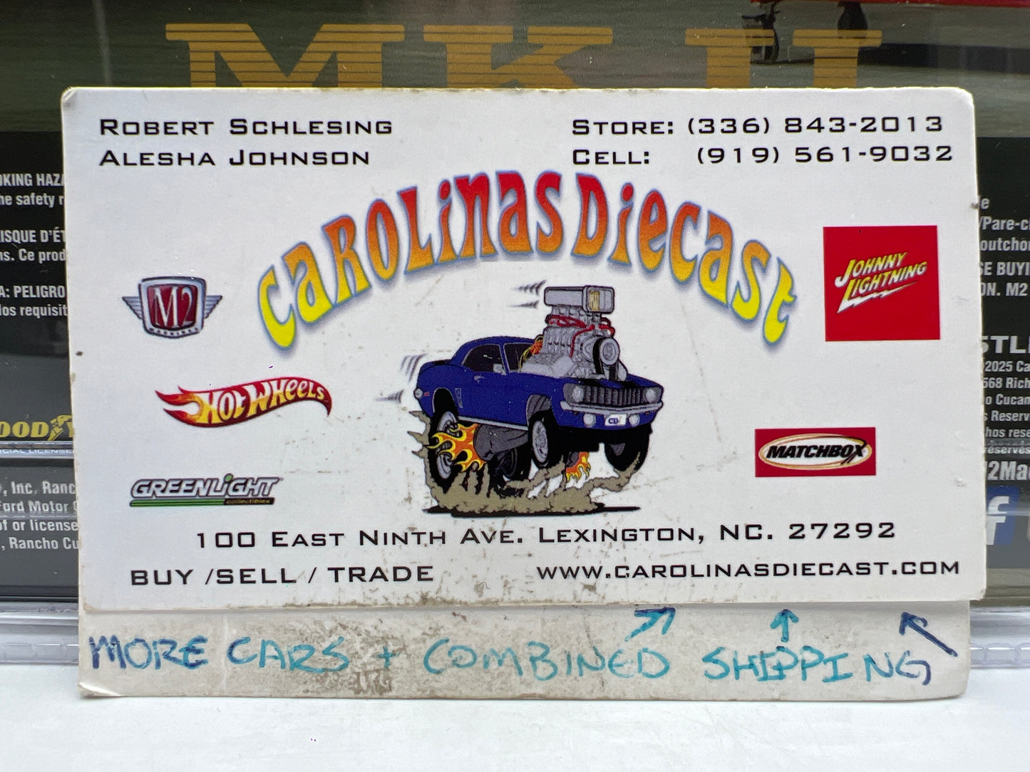 M2 Machines Diorama R17 1966 Ford GT40 MK II Black/Red 195H