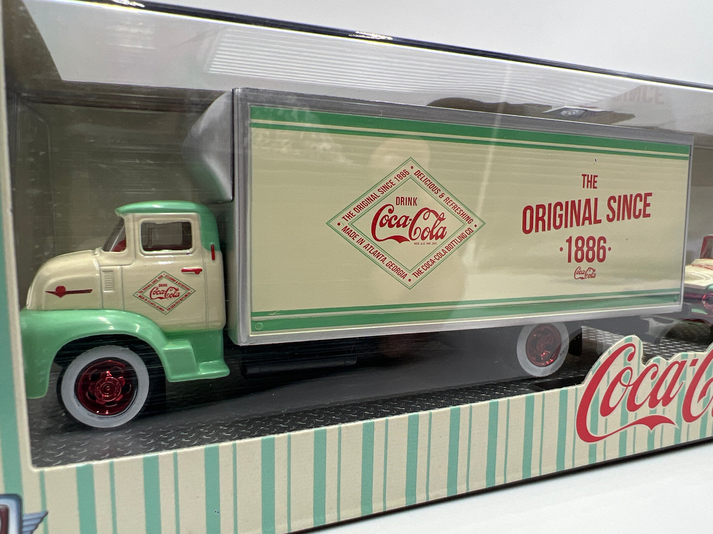 M2 Machines Auto Haulers CHASE Coca Cola 1956 Ford COE Truck & 1956 Ford F-100 Truck TW10
