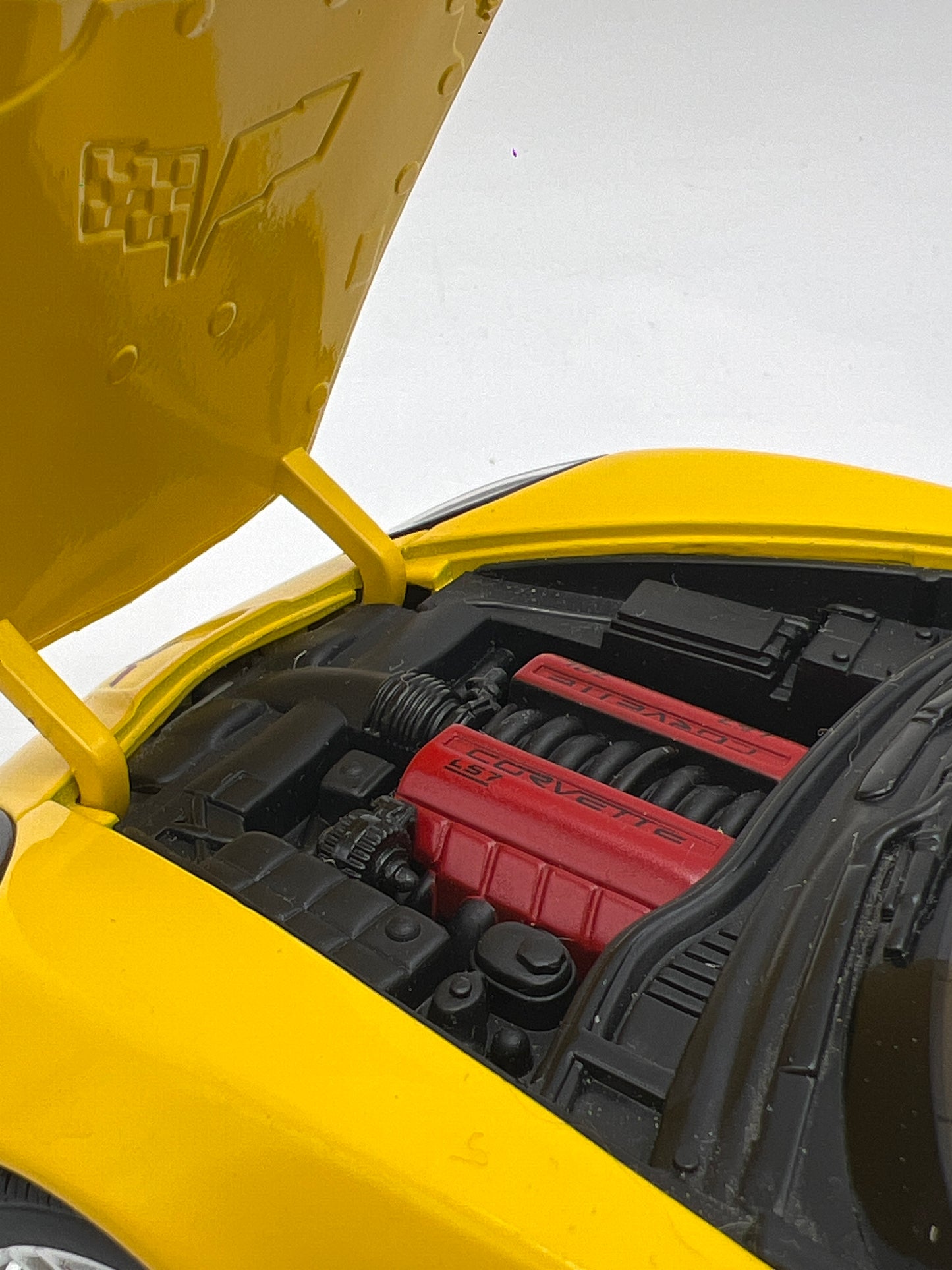 Hot Wheels Elite 1:18 Scale 2006 Corvette C6 Z06 Yellow Loose VHTF