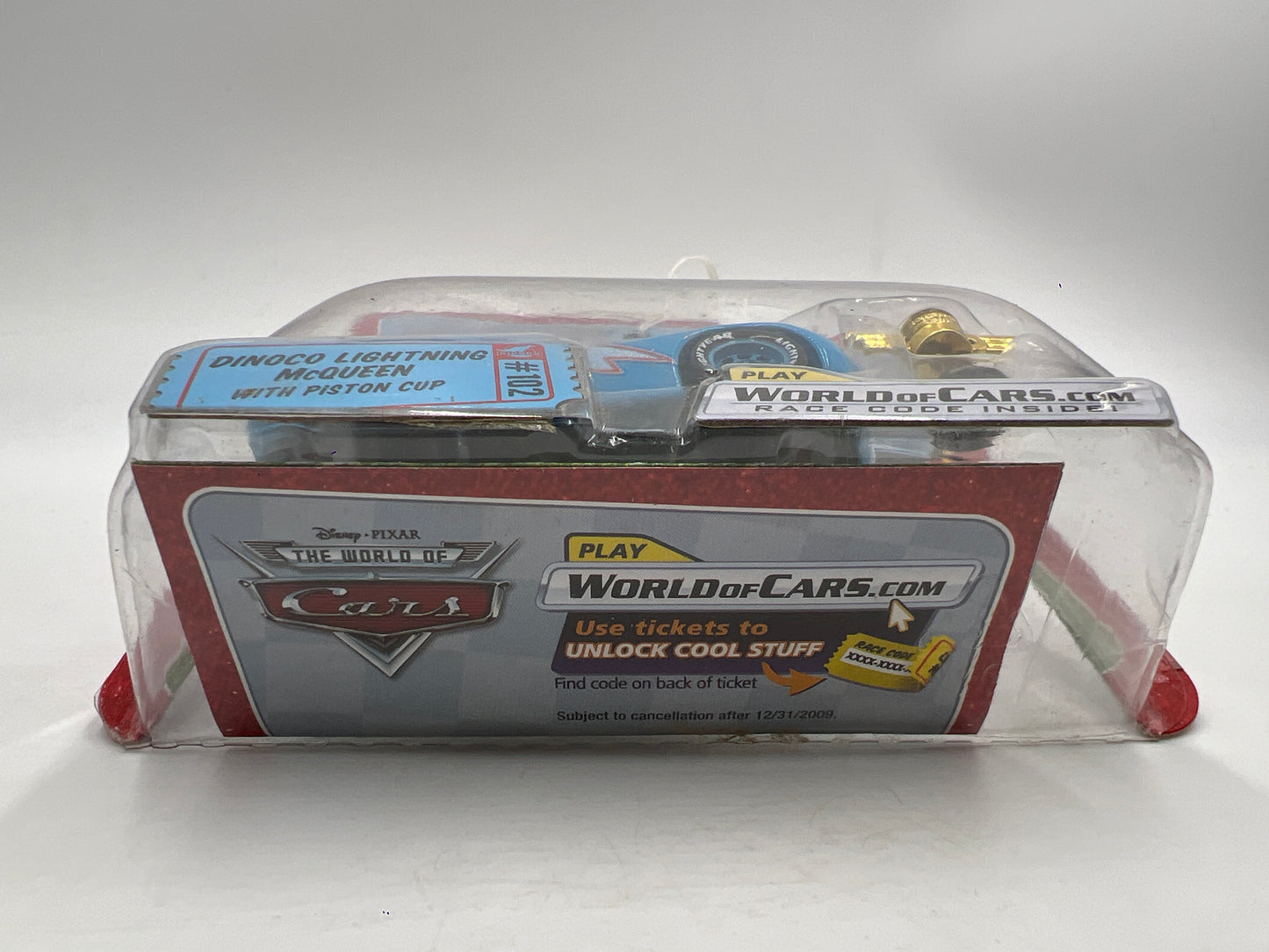 Disney Pixar The World Of Cars #102 CHASE Dinoco Lightning McQueen With Piston Cup