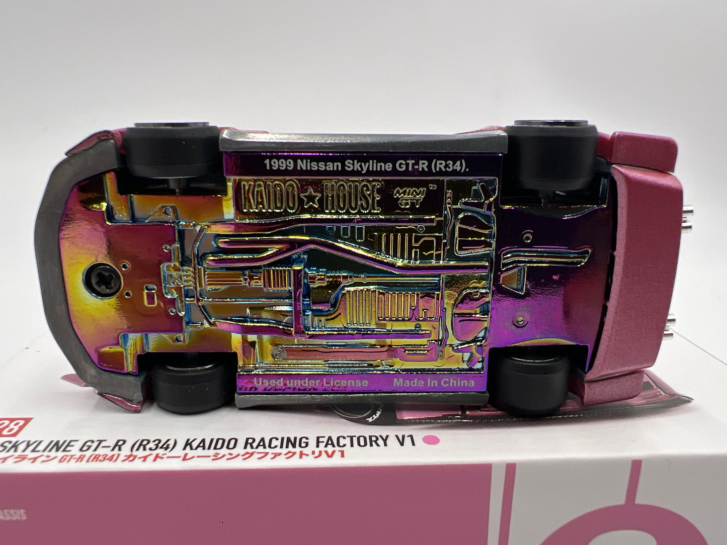 Mini GT Kaido House #128 CHASE Nissan Skyline GT-R R34 Kaido Racing Factory V1 Pink