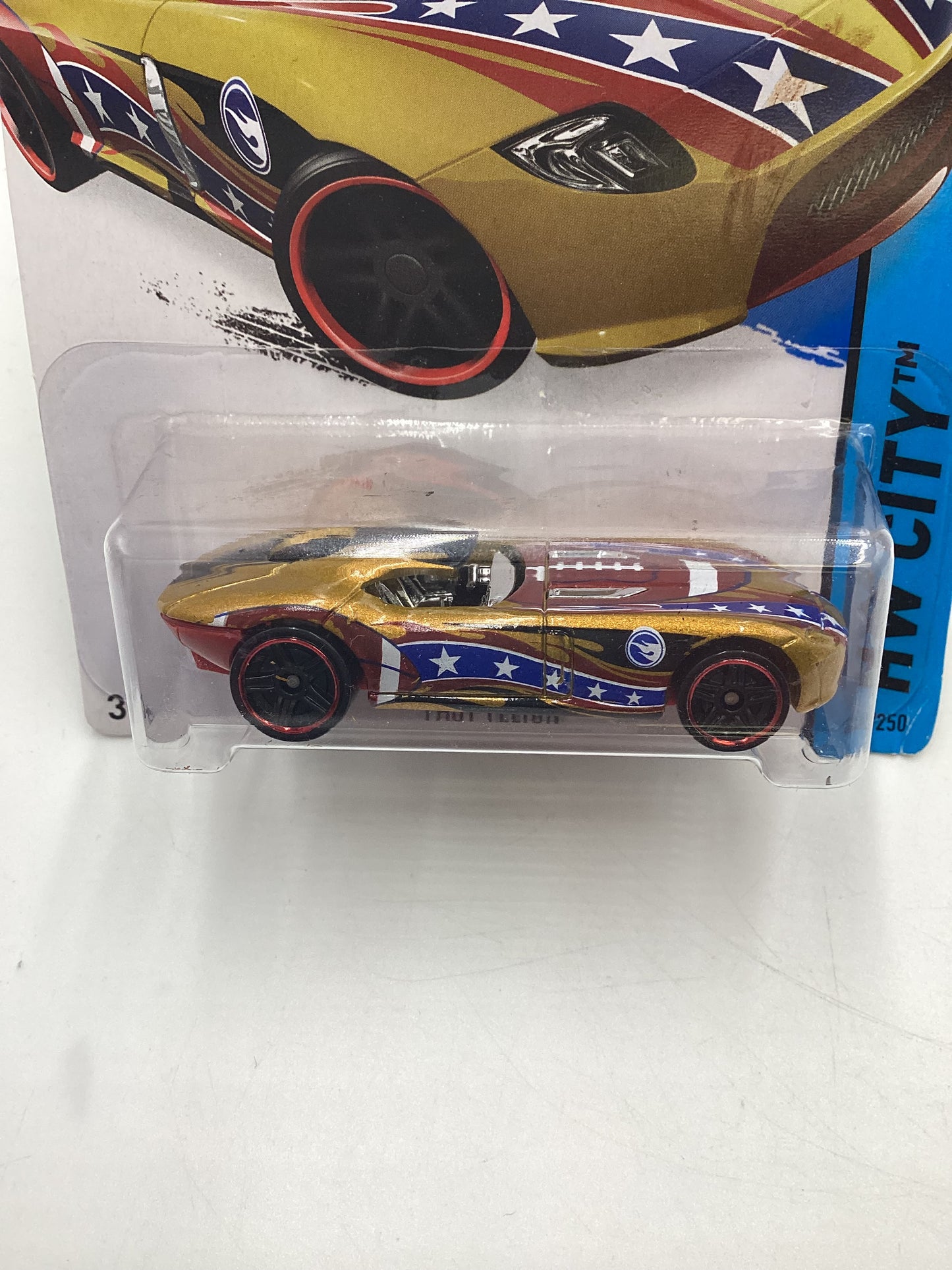 2015 Hot Wheels Treasure Hunt #69 Fast Felion Gold Error No Windows