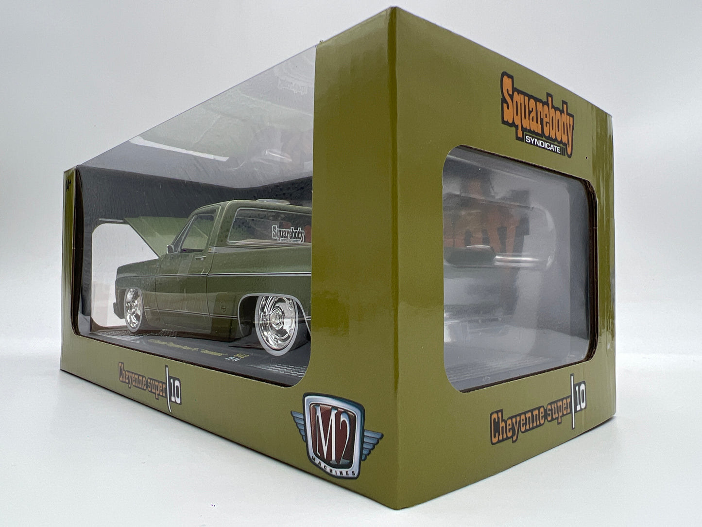 M2 Machines 1/24 Scale S42 1973 Chevrolet Cheyenne Super 10 Greenbeans