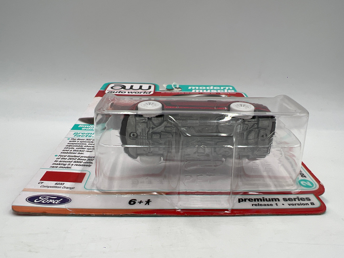 Auto World Modern Muscle Release 1 Version B Ultra Red CHASE 2012 Ford Mustang Boss 302 Red