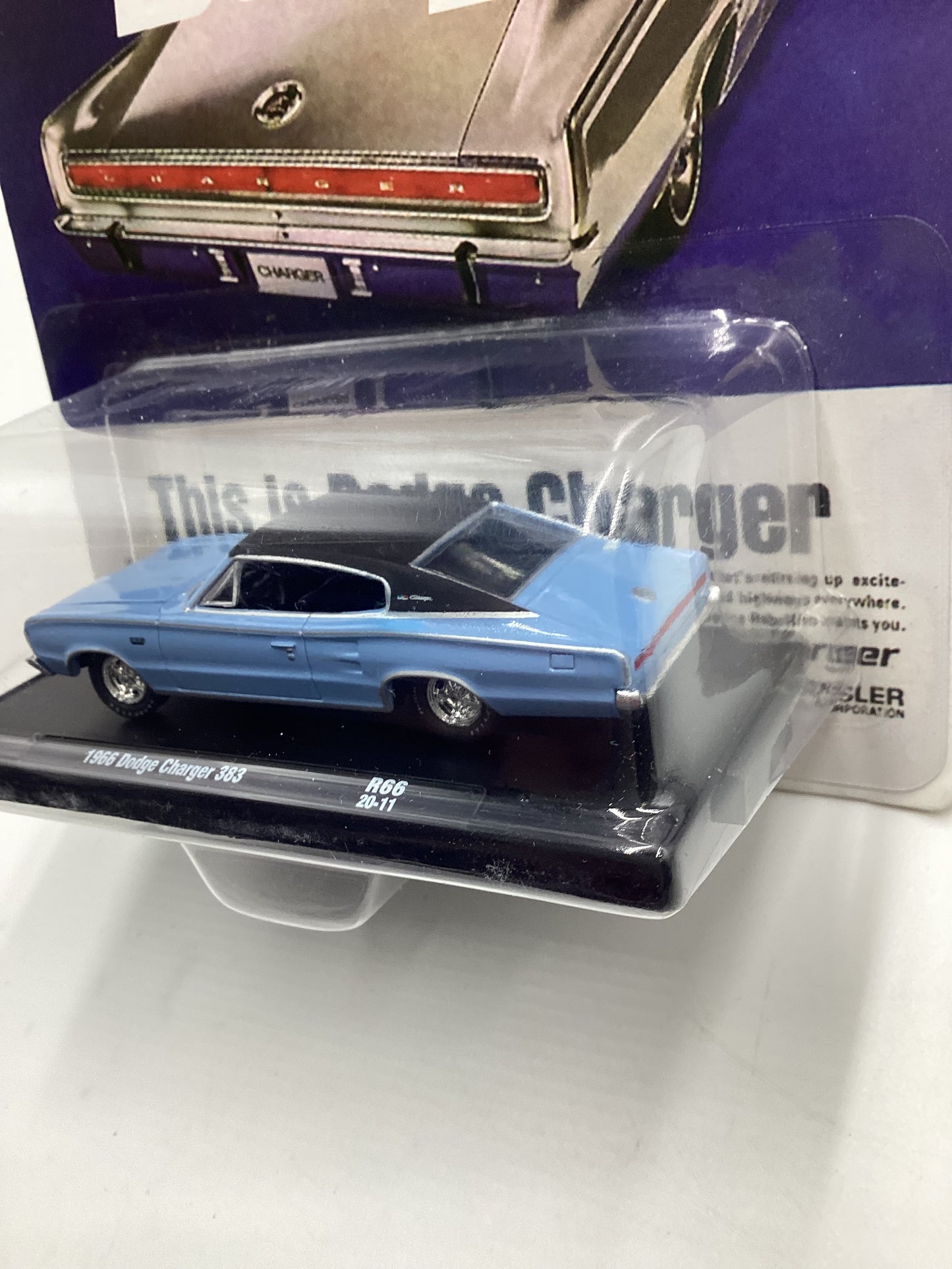 M2 Machines Auto Drivers Dodge 1966 Dodge Charger 383 Light Blue R66 193F