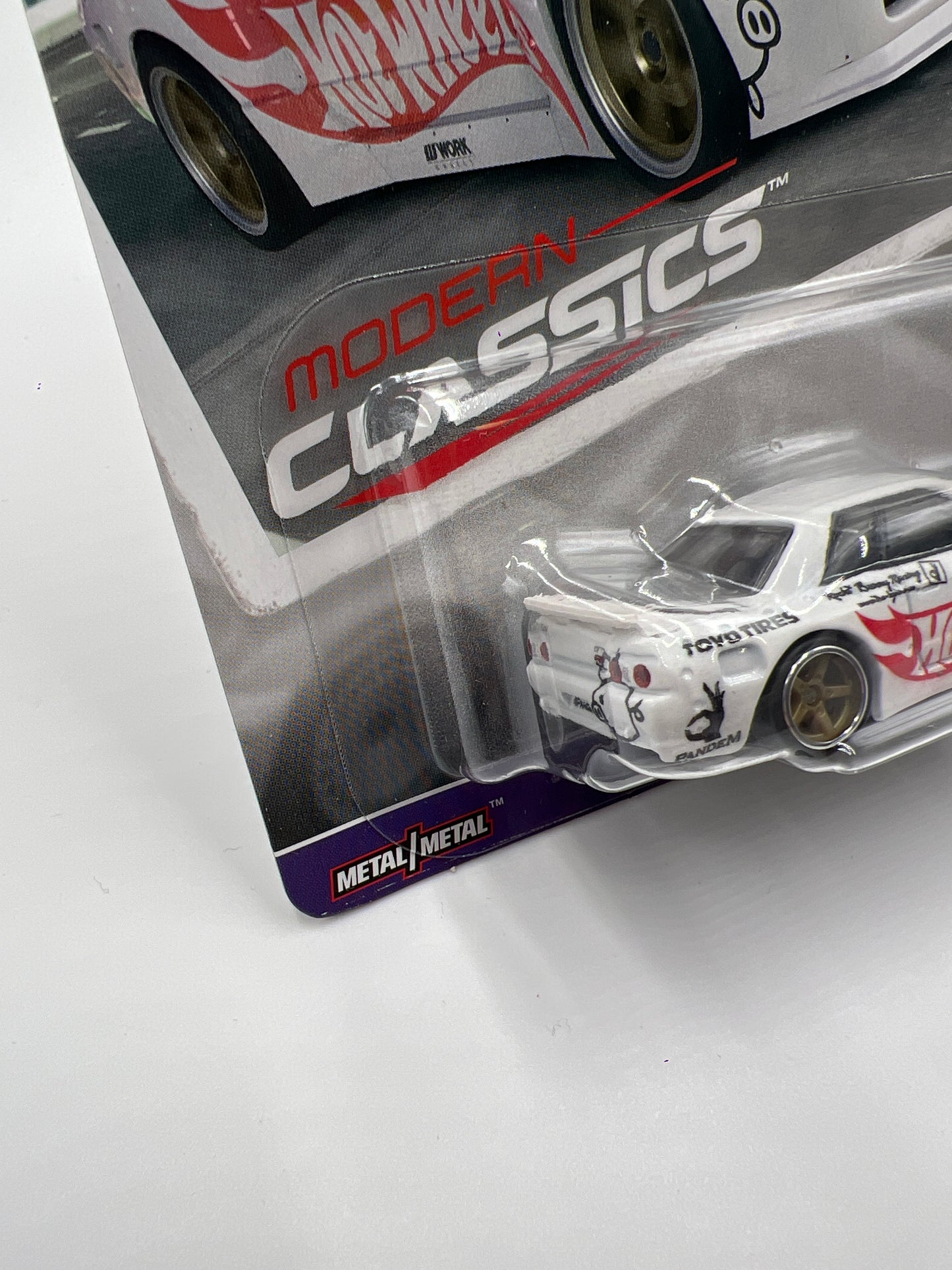 2024 Hot Wheels Premium Car Culture Modern Classics #1 Nissan Skyline GT-R R32 Pandem White 244B