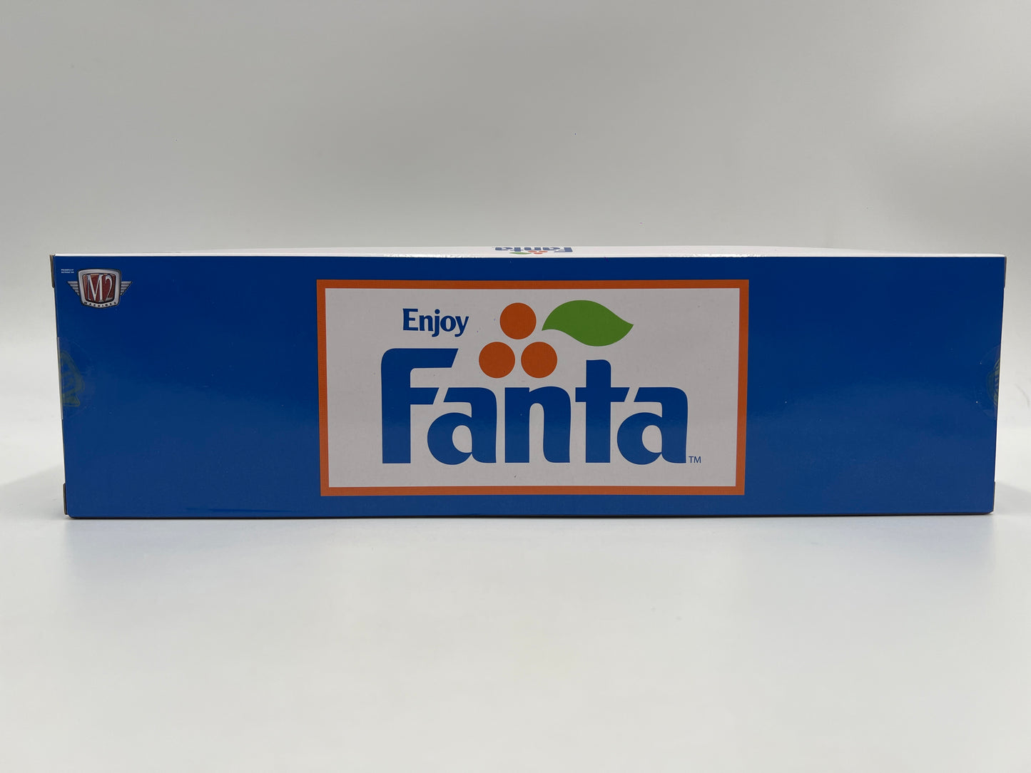 M2 Machines Auto Haulers CHASE Fanta 1973 GMC Sierra 3500 & 1973 GMC Jimmy Sierra S02