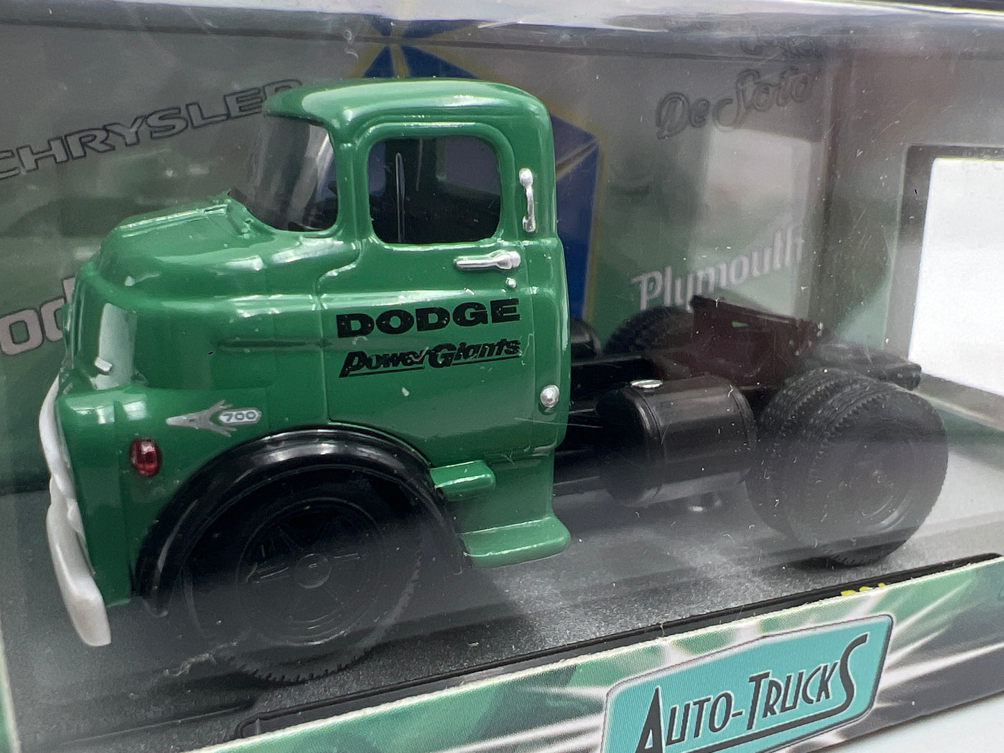 M2 Machines R24 Auto Trucks 1957 Dodge COE Green