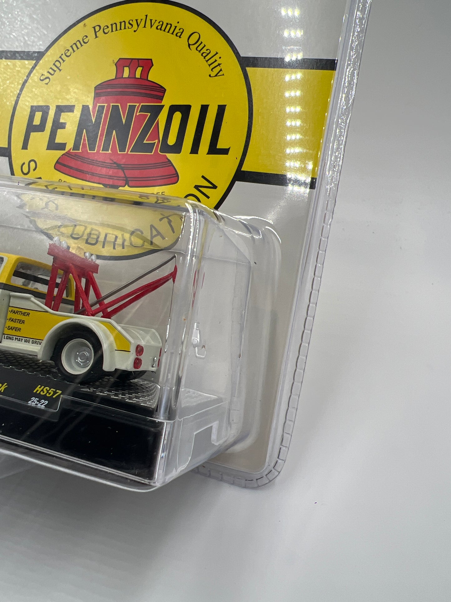 2025 M2 Machines Hobby Exclusive Pennzoil 1975 GMC Sierra Grande 15 Tow Truck HS57 198A