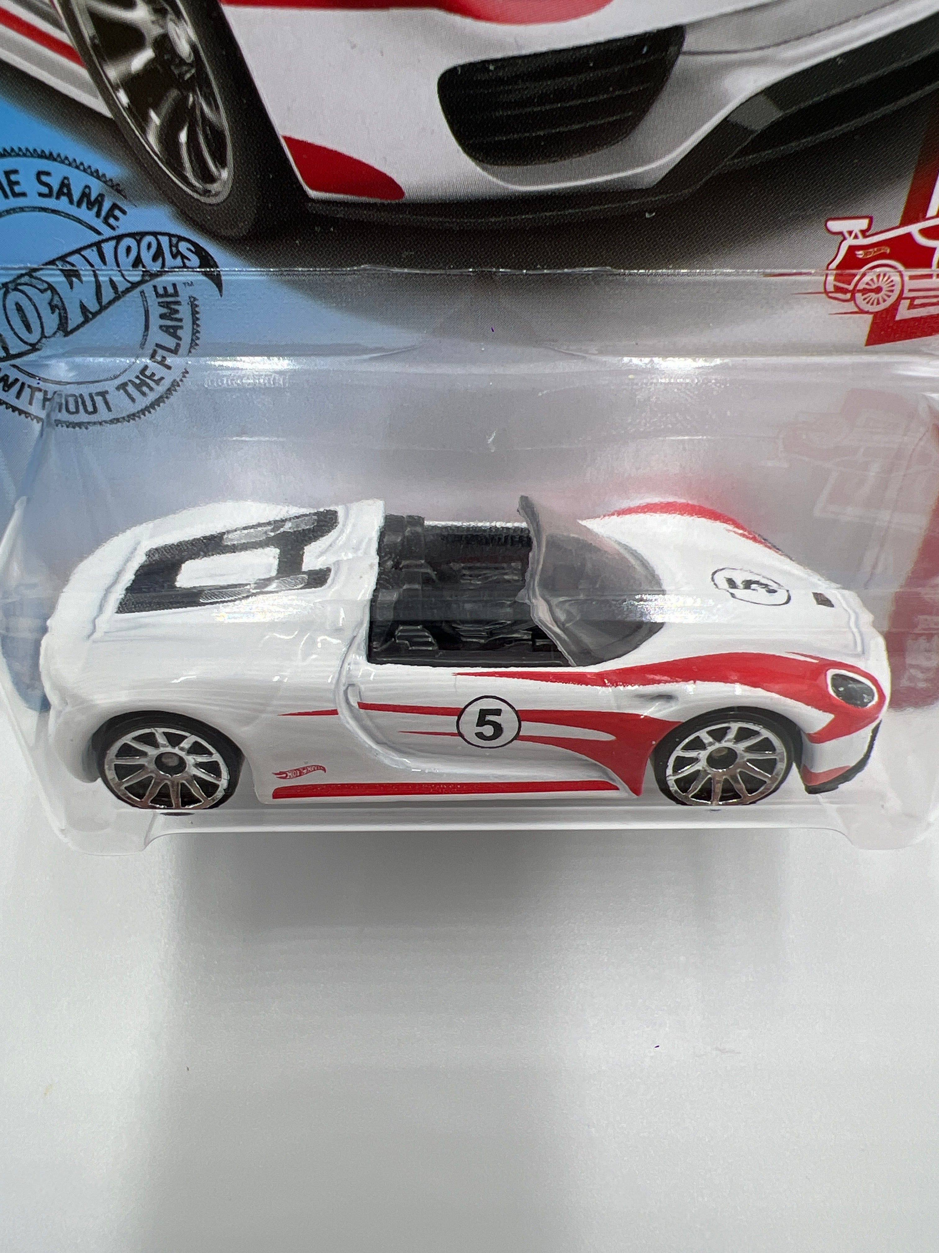 2019 Hot Wheels Red Edition #94 Porsche 918 Spyder target