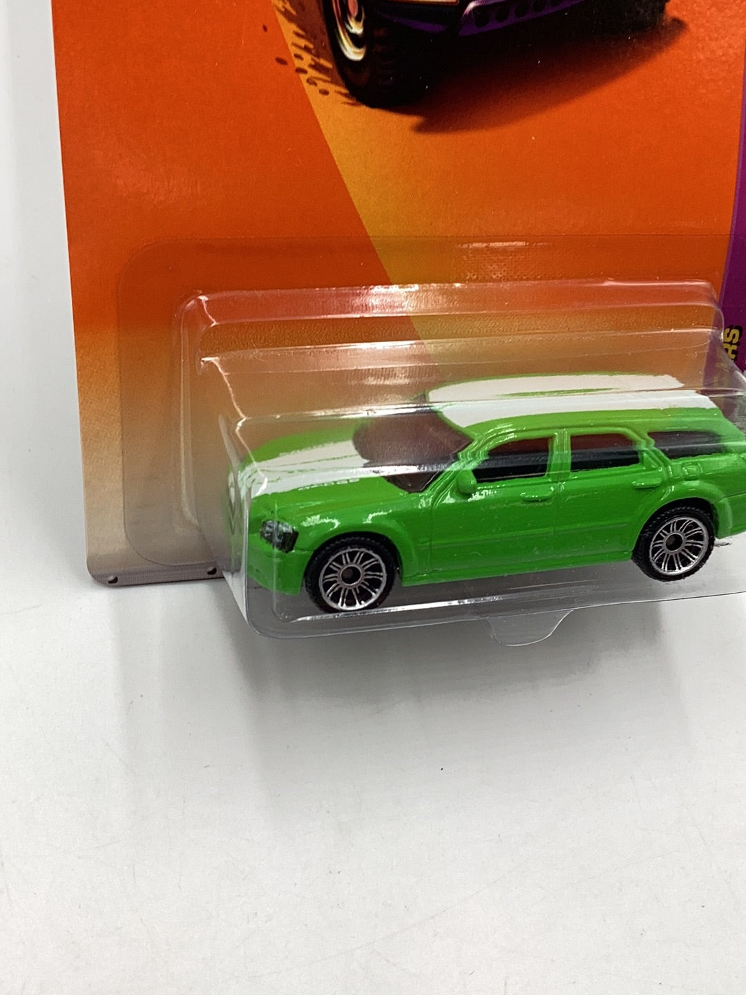 Matchbox 2010 #9 Dodge Magnum green 57A