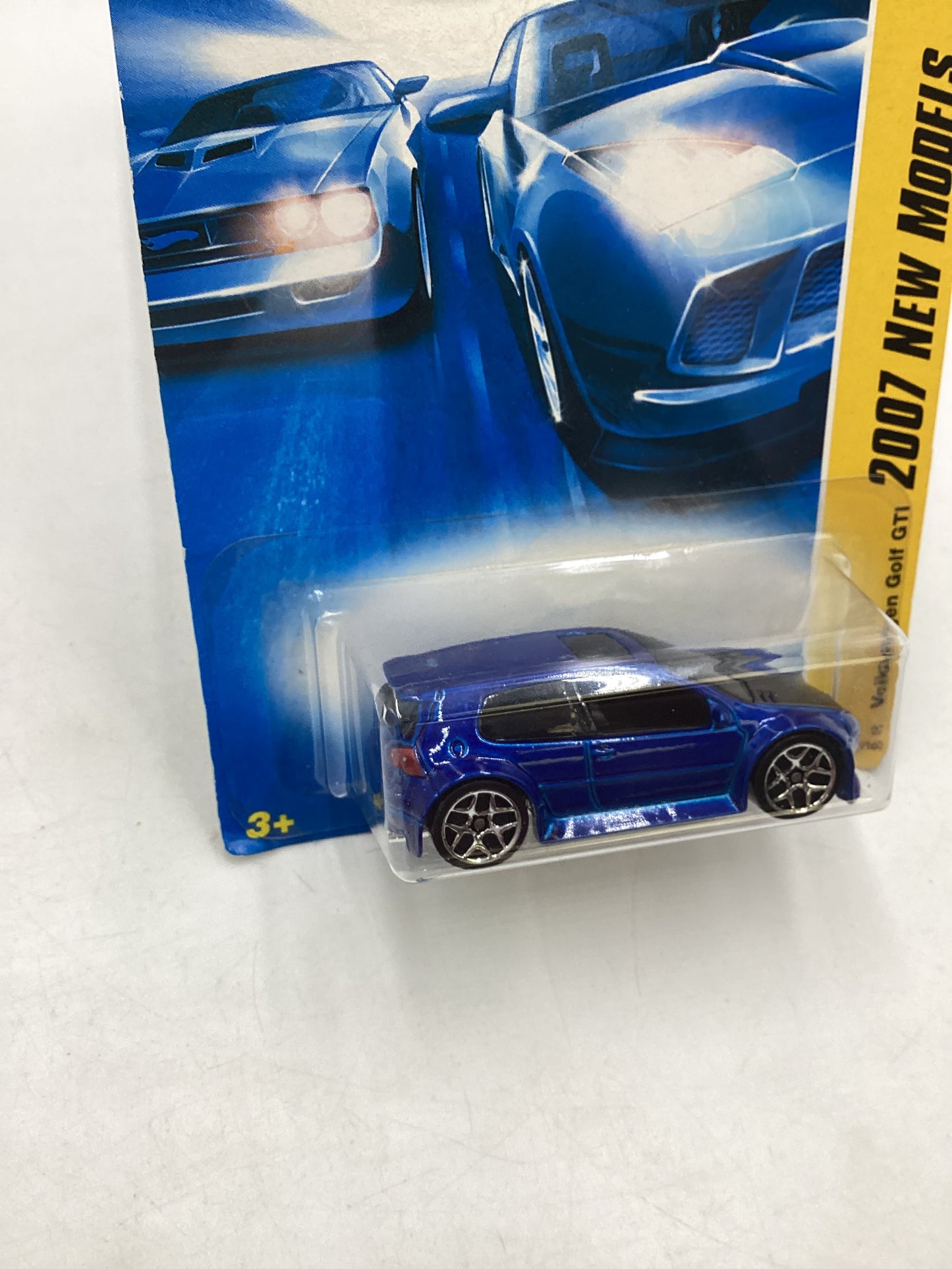 2007 Hot Wheels #027 Volkswagen Golf GTI Blue 99B