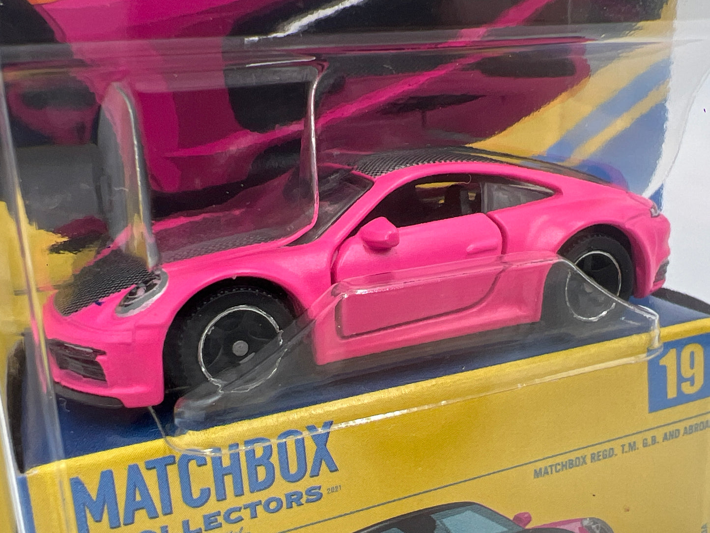 2025 Matchbox Collectors #19 2020 Porsche Carrera 4S Pink 169K