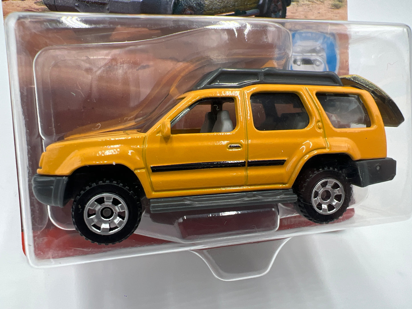Matchbox Moving Parts MBX Off-Road 2000 Nissan Xterra Yellow 168L