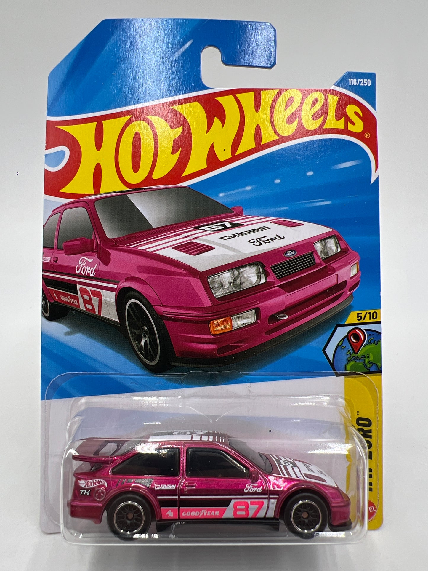 2026 Hot Wheels Super Treasure Hunt #116 87 Ford Sierra Cosworth Pink W/Protector Intl Card 2