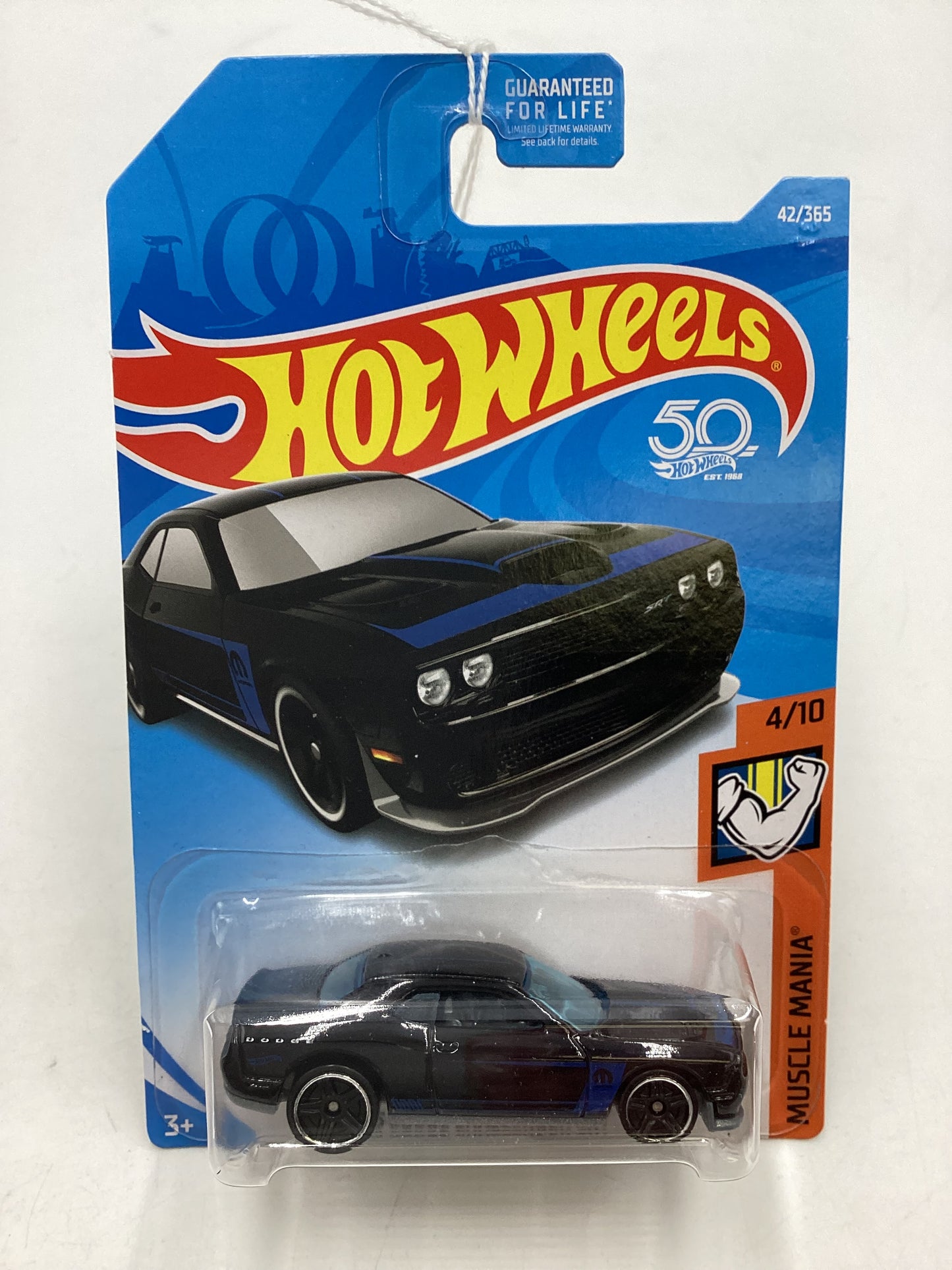 Hot Wheels 2018 #042 15 Dodge Challenger SRT Black 46G