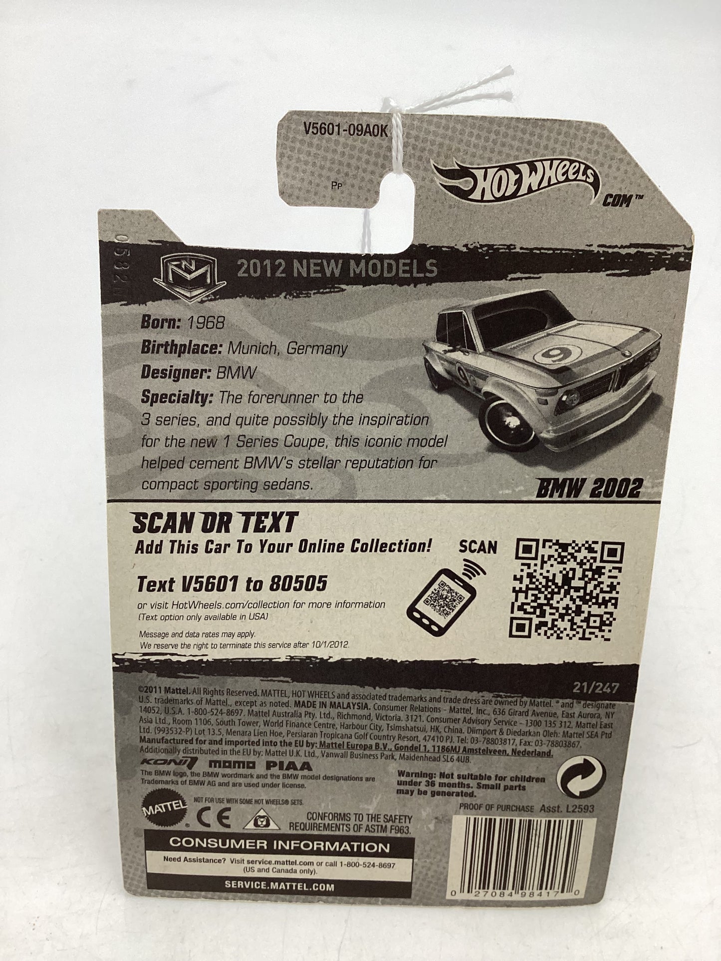 2012 Hot Wheels #021 BMW 2002 White 106H