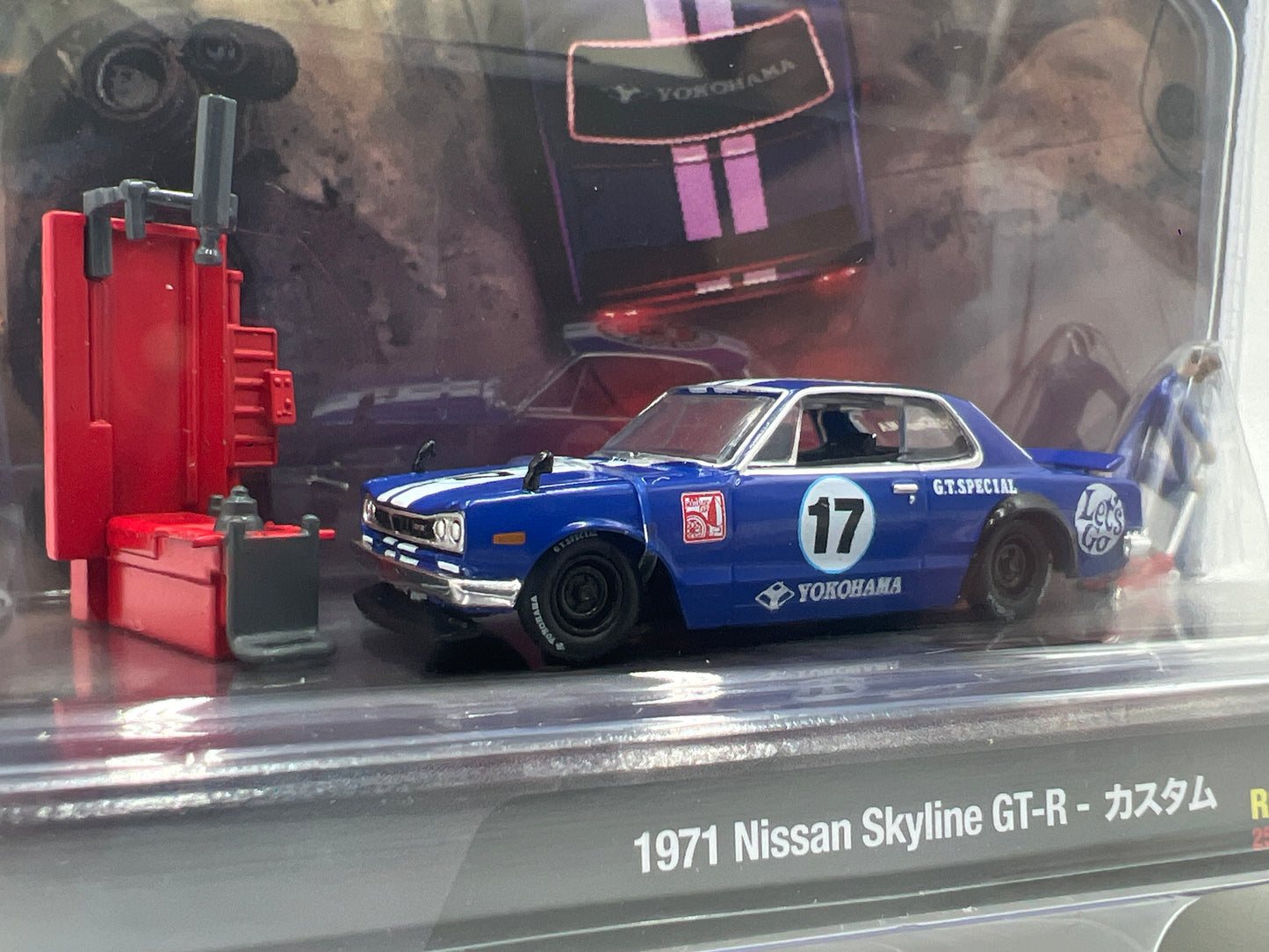 M2 Machines R18 Diorama Yokohama 1971 Nissan Skyline GT-R Blue 194F