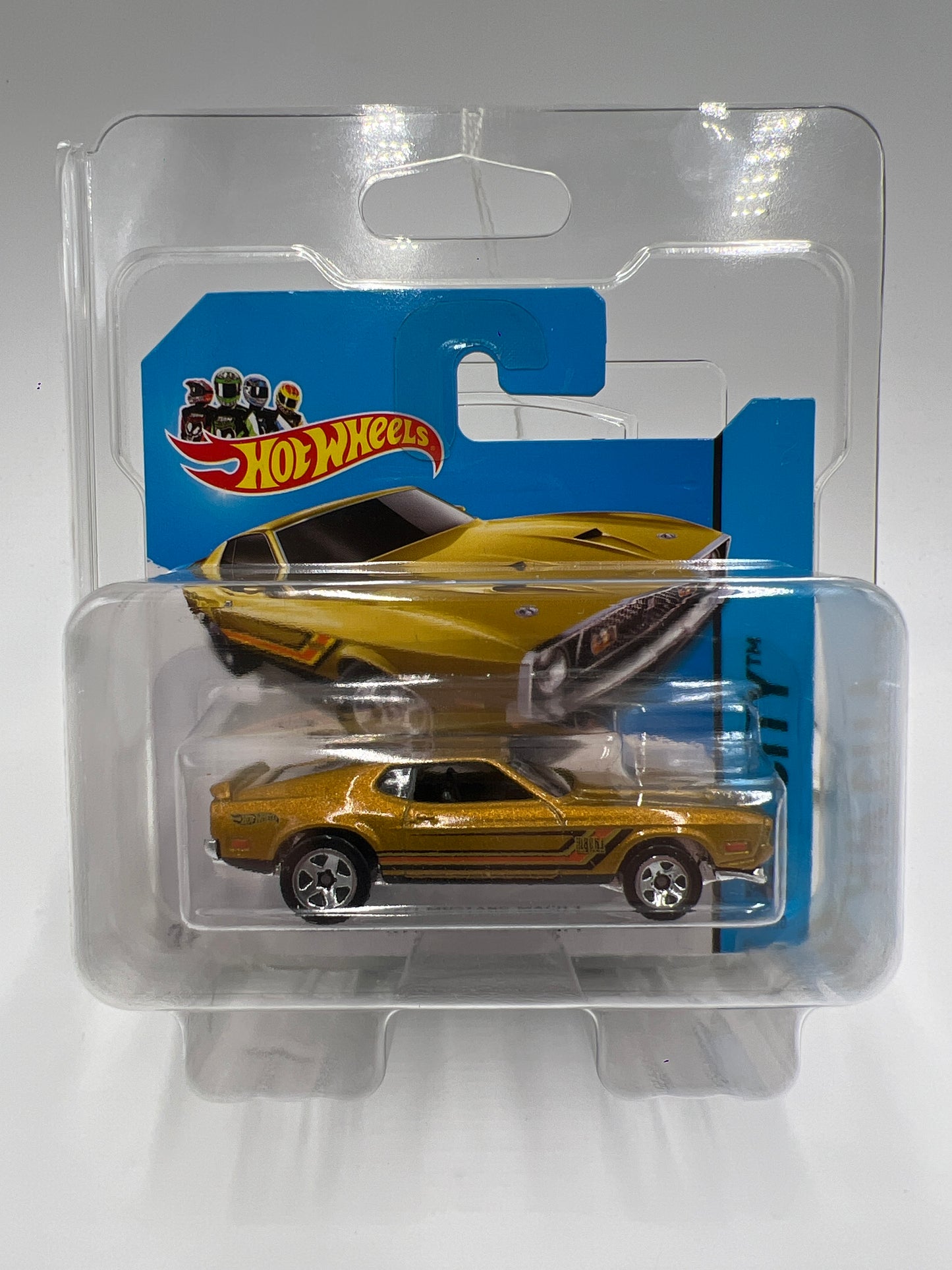 2014 Hot Wheels Short Card HW City #94 1971 Mustang Mach 1 Gold W/Protector 1