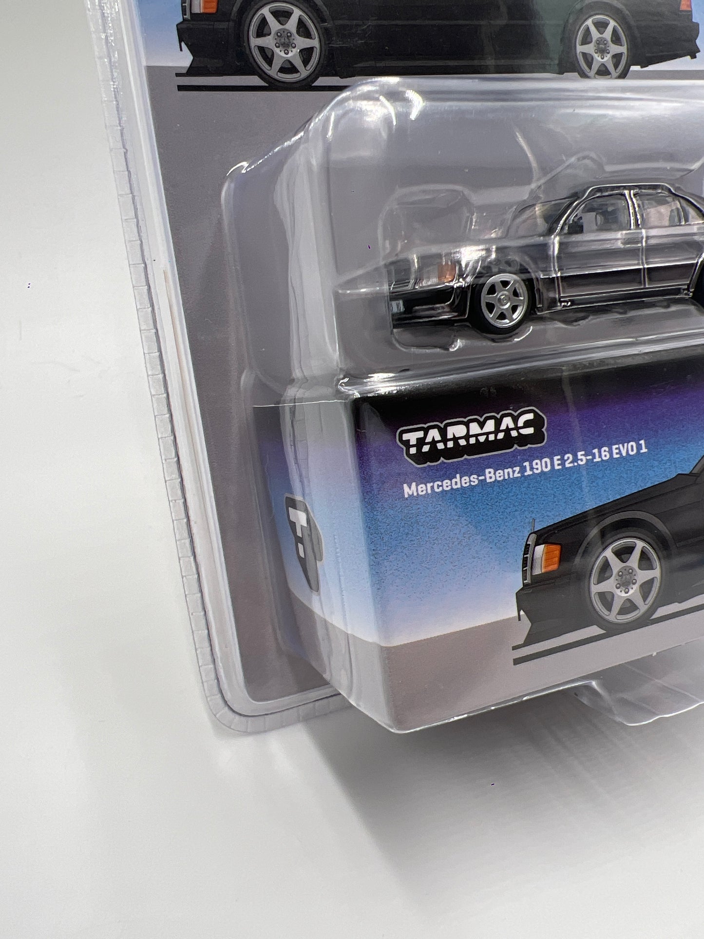 Tarmac Works x Global 64 Mijo Exclusives CHASE Mercedes-Benz 190 E 2.5-16 EVO 1