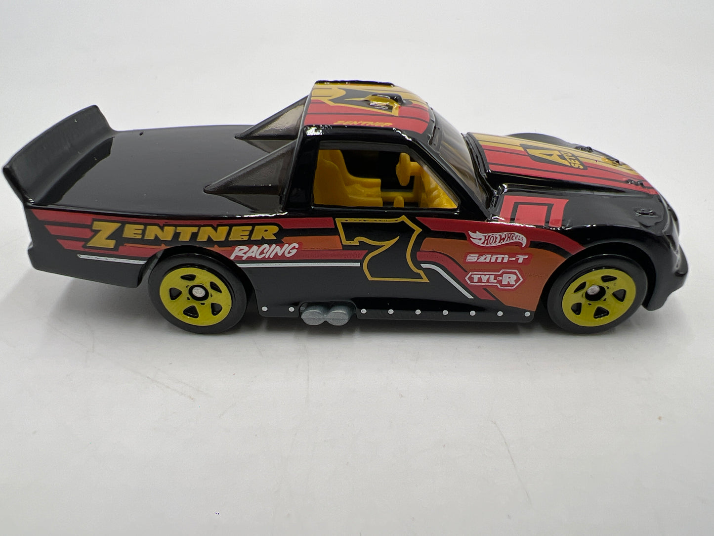 2022 Hot Wheels Mystery Models Series 1 #7 Circle Trucker Black