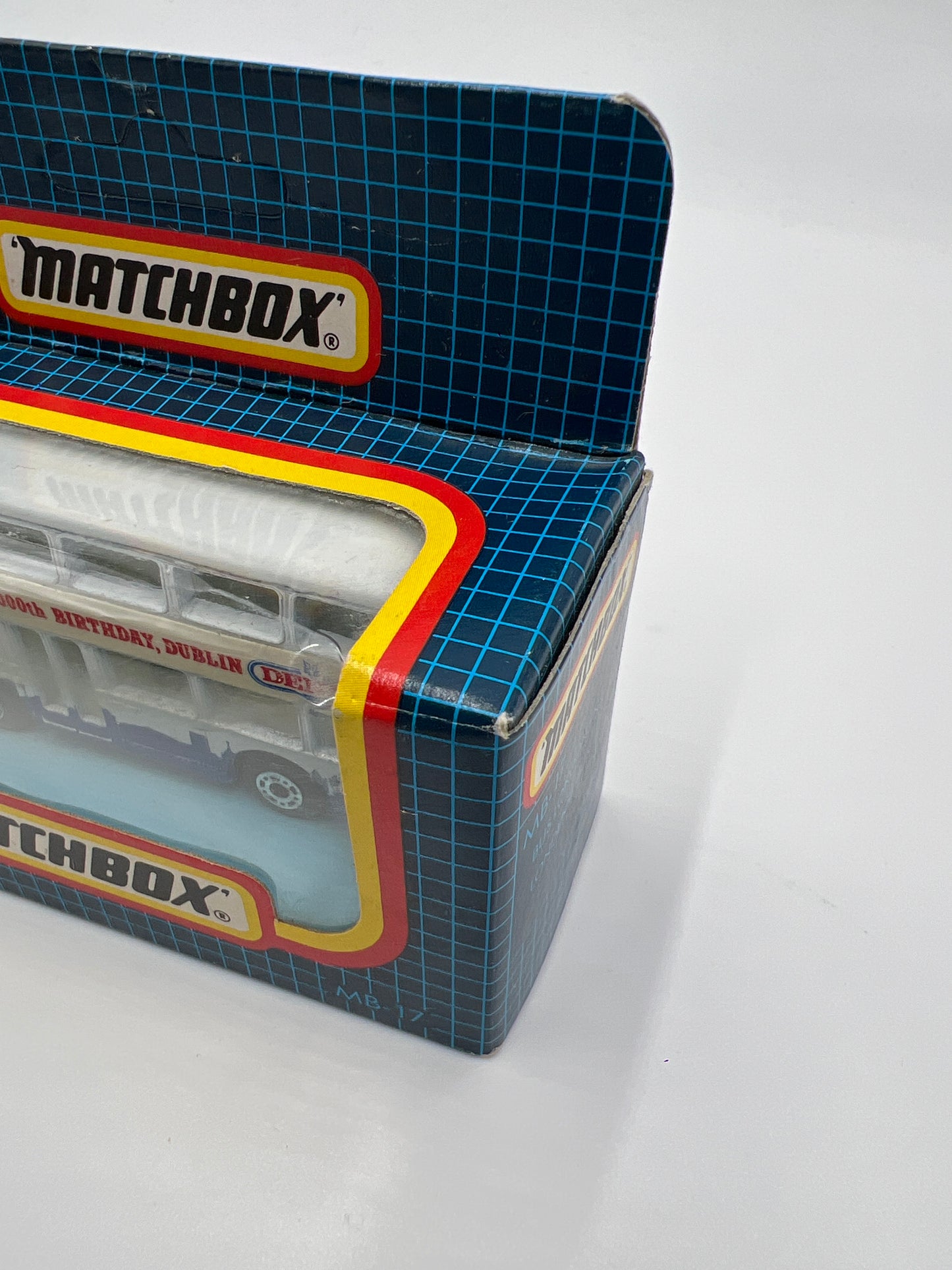 Matchbox Unpunched #17 Denny 1000th Birthday Dublin London Bus White