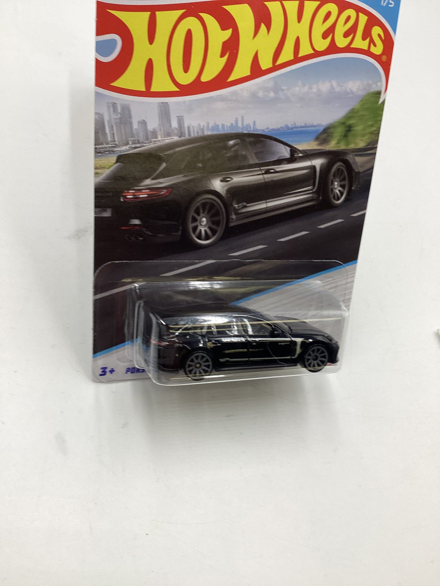 Hot Wheels Walmart Exclusive Luxury Sedans #1 Porsche Panamera Turbo S E-Hybrid Sport Turismo Black