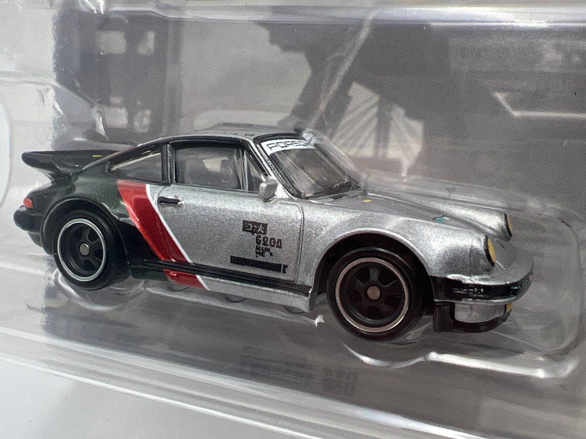 2026 Hot Wheels Premium Target 2 Pack Cyberpunk Porsche 930 & Quadra Turbo-R V-Tech