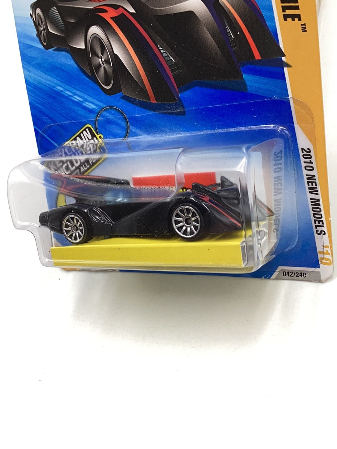 2010 Hot Wheels #42 Batmobile w/ twin mill III keychain Walmart exclusive 159C