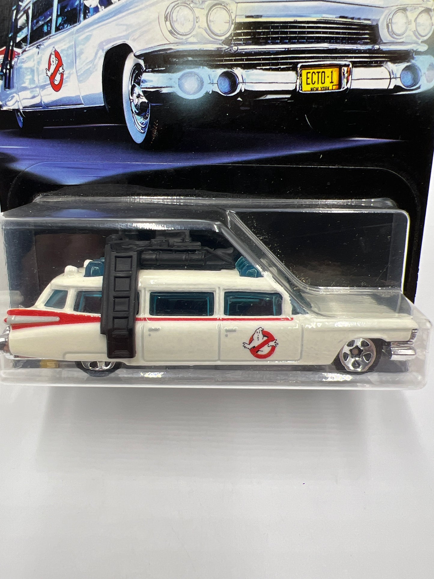 2016 Hot Wheels Ghostbusters #7 Ecto-1 White 117B