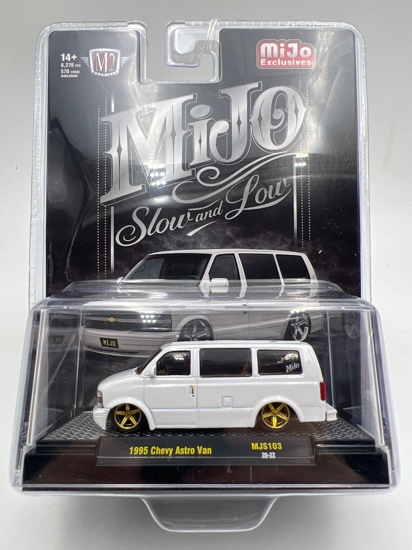 M2 Machines MJS103 MiJo Exclusives CHASE Slow And Low 1995 Chevy Astro Van White