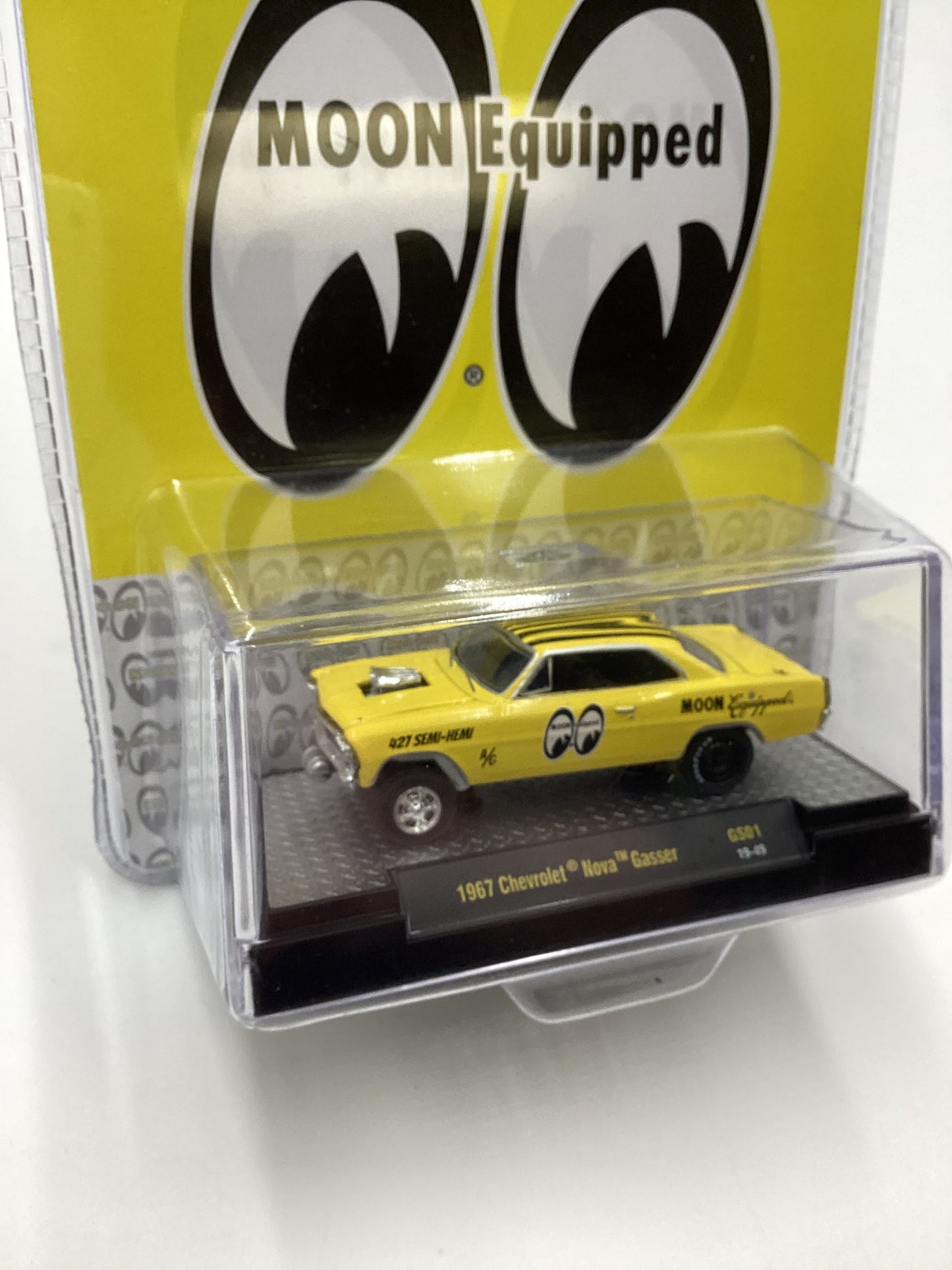 M2 Machines  Moon Equipped 1967 Chevrolet Nova Gasser Yellow Mooneyes GS01 201F