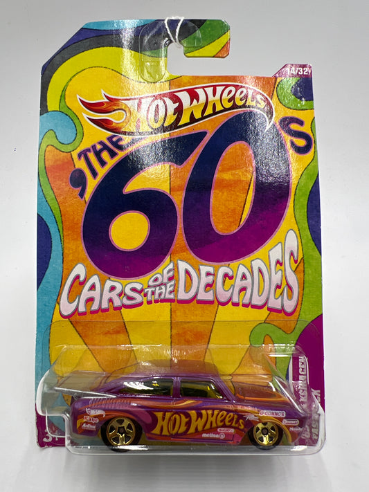Hot Wheels Cars of the Decades The 60s #14 65 Volkswagen Fastback Purple