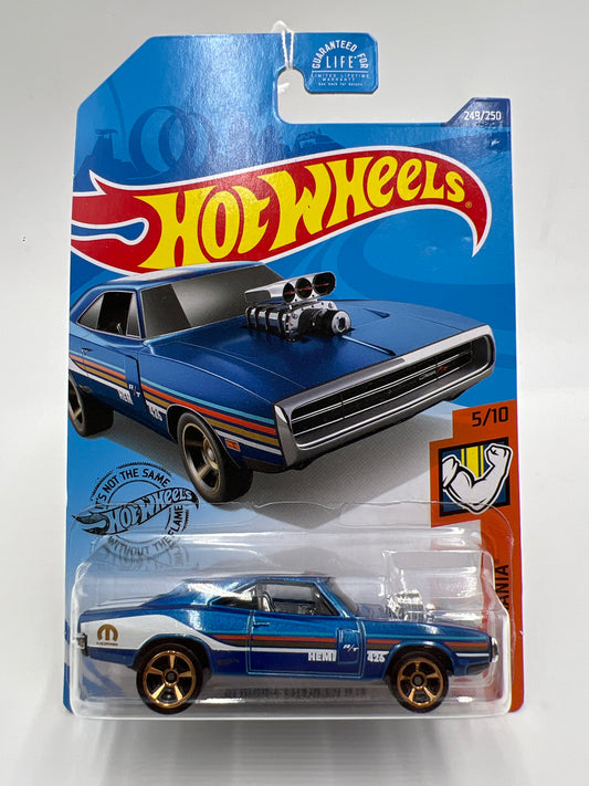 2020 Hot Wheels Muscle Mania #249 70 Dodge Charger R/T Blue