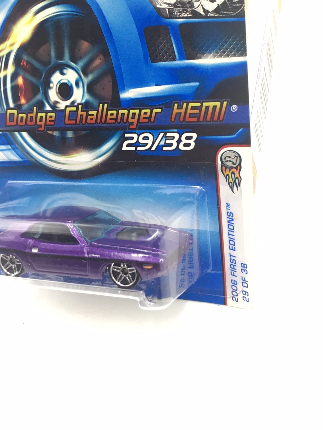 2006 Hot Wheels #29 70 Dodge Challenger HEMI