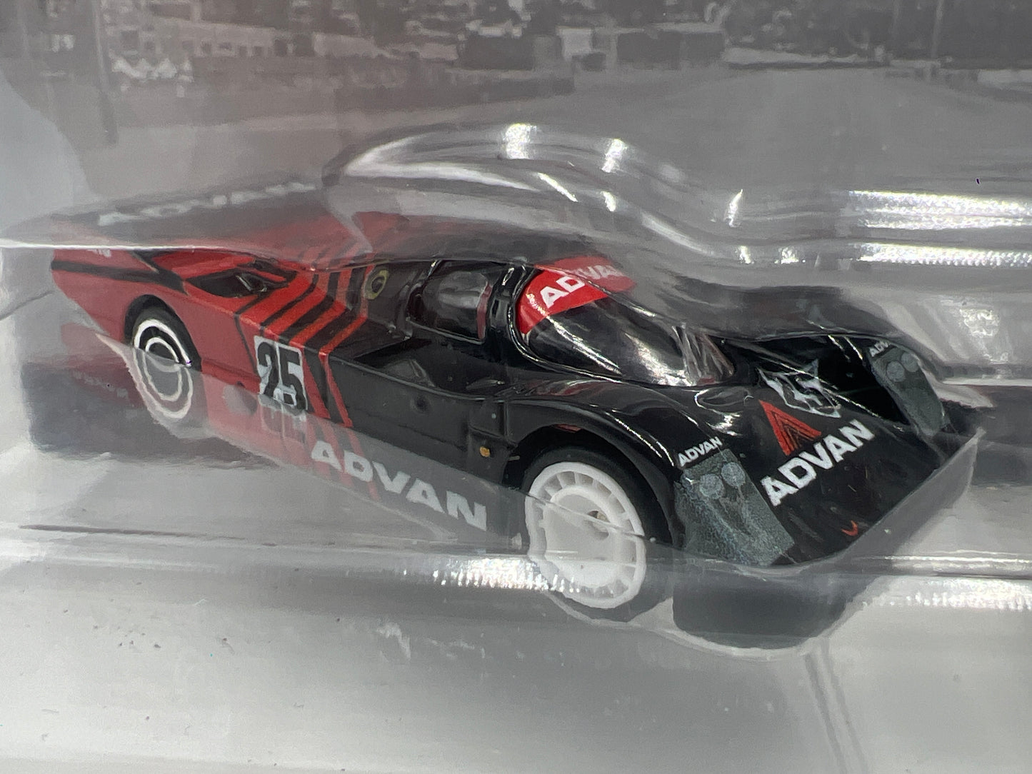 Hot Wheels Premium Target 2 Pack Porsche 962 Advan/Valvoline 282B