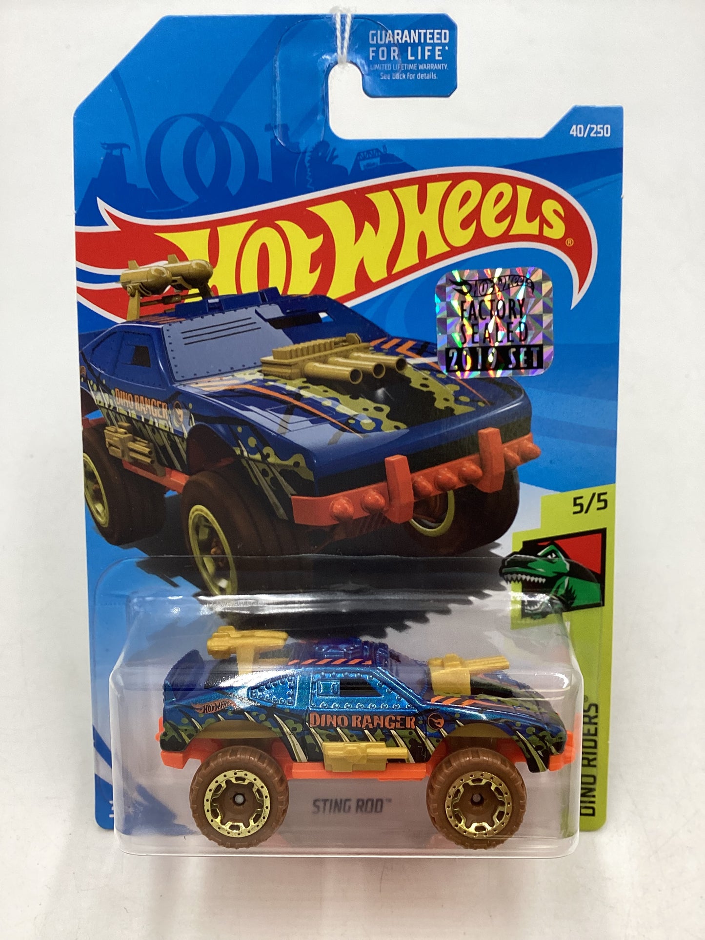 2019 HOT WHEELS  TREASURE HUNT Factory Sealed #40 Sting Rod 277H